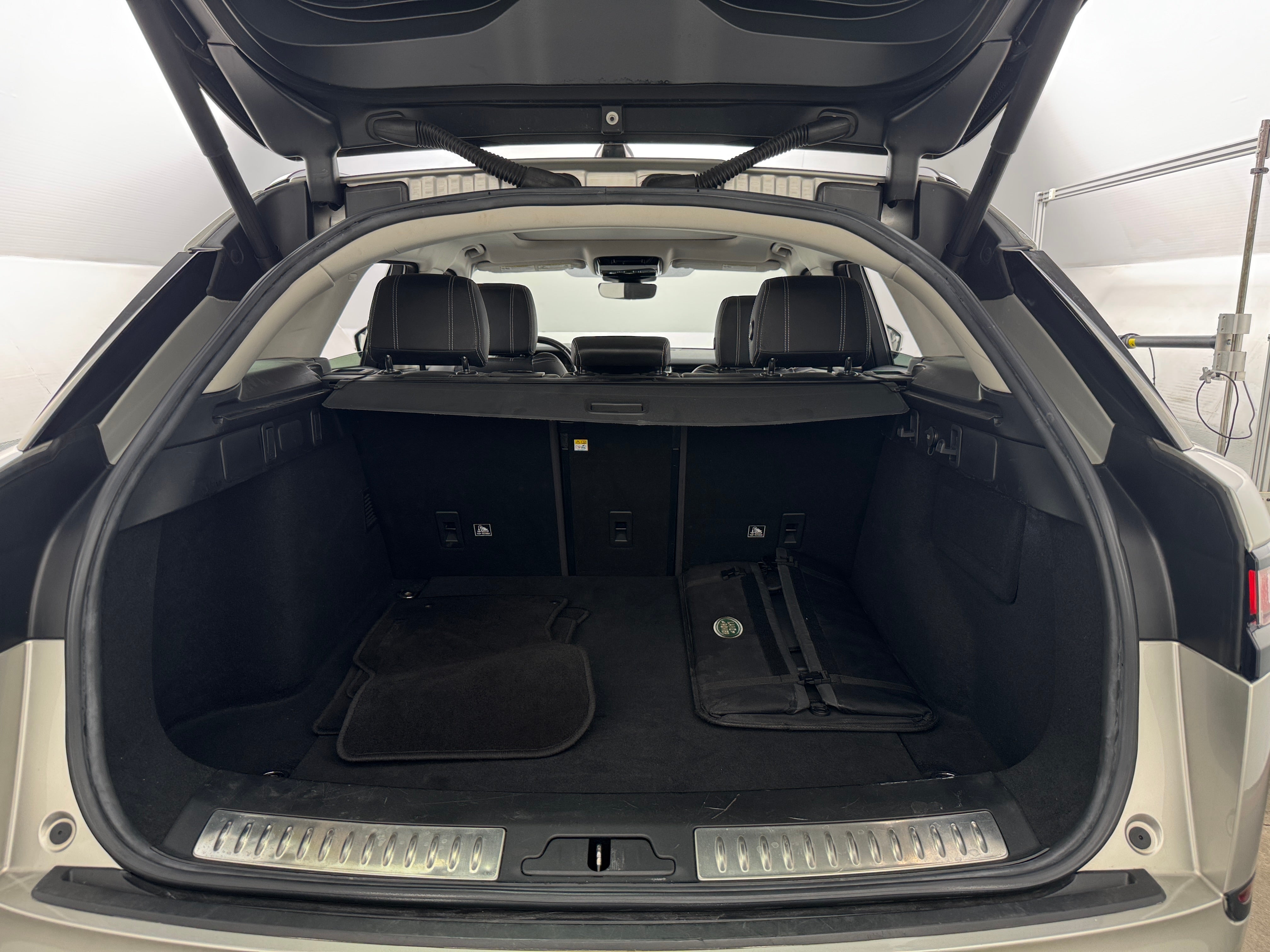 2019 Land Rover Range Rover Velar S 6