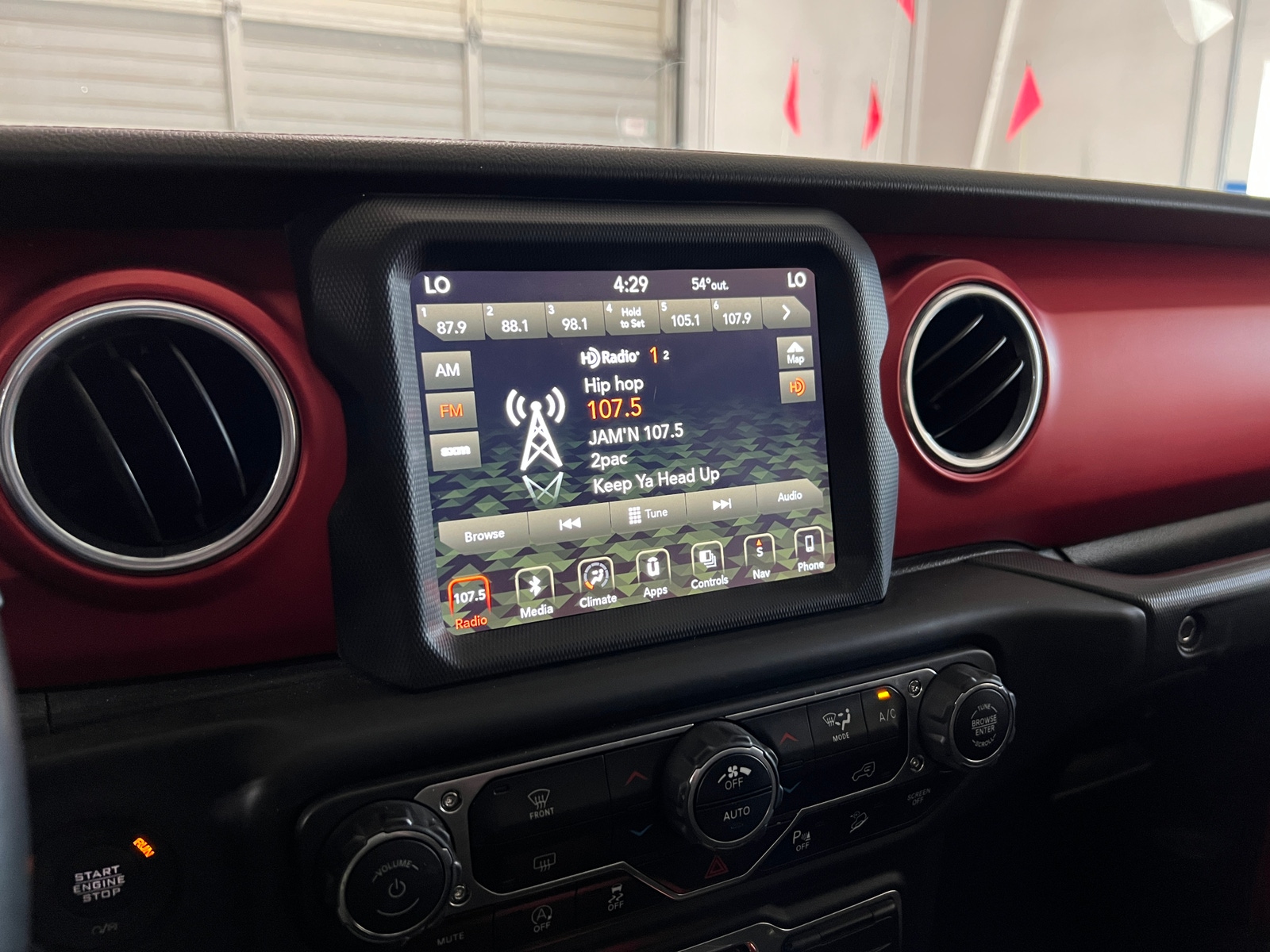 Thumbnail: 2018 Jeep Wrangler - 3