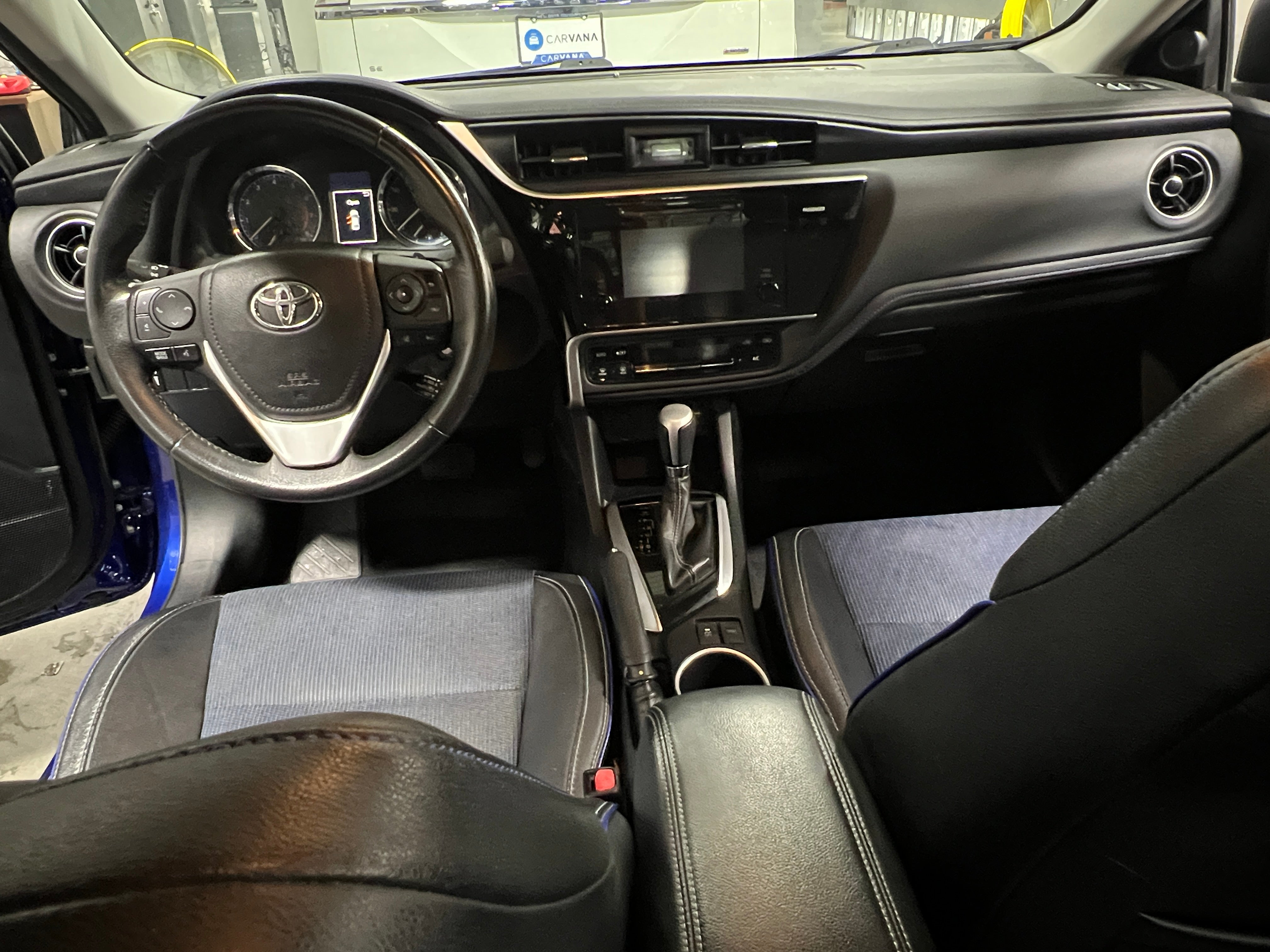 2017 Toyota Corolla SE 3