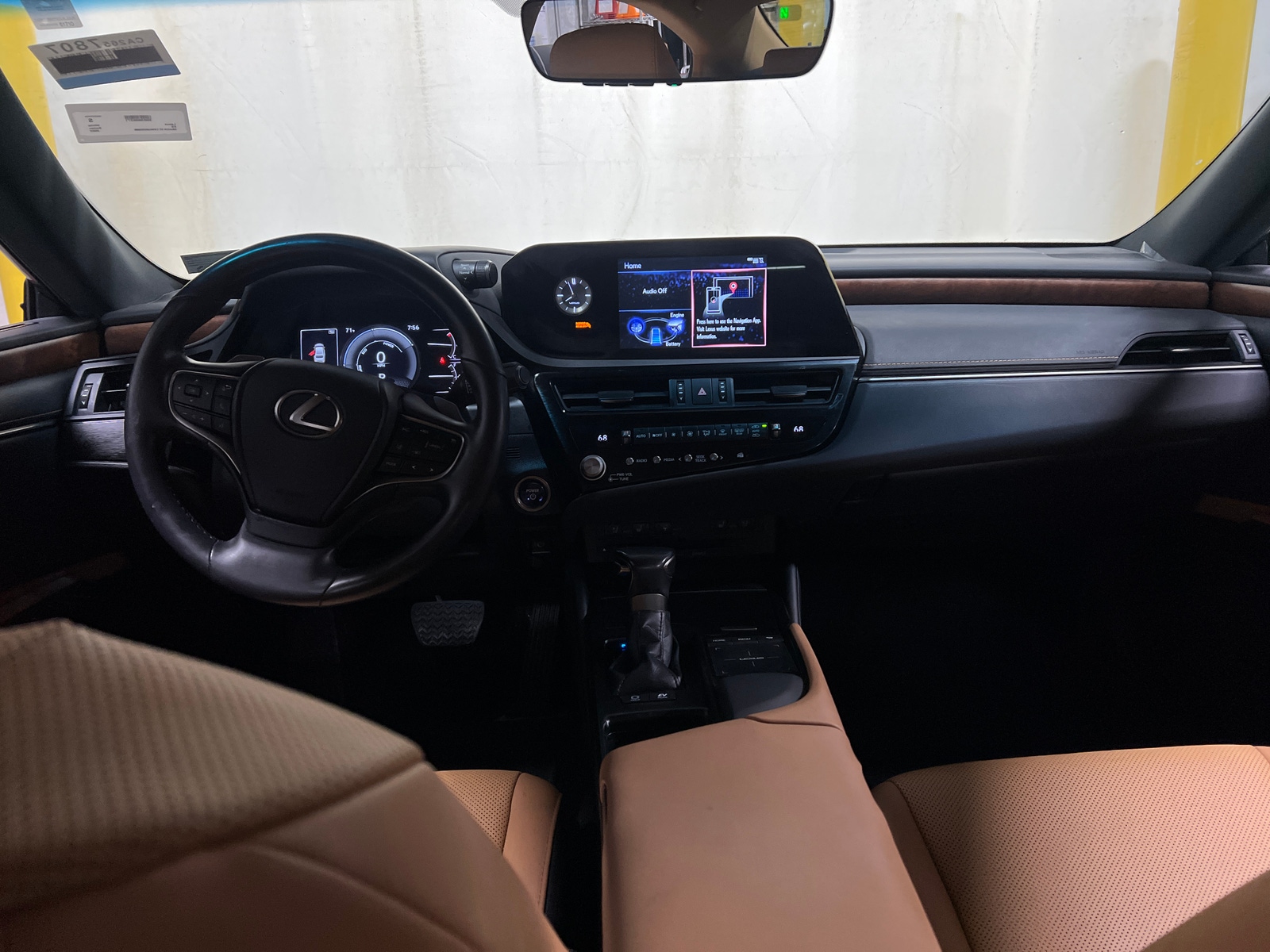 Thumbnail: 2022 Lexus ES - 2