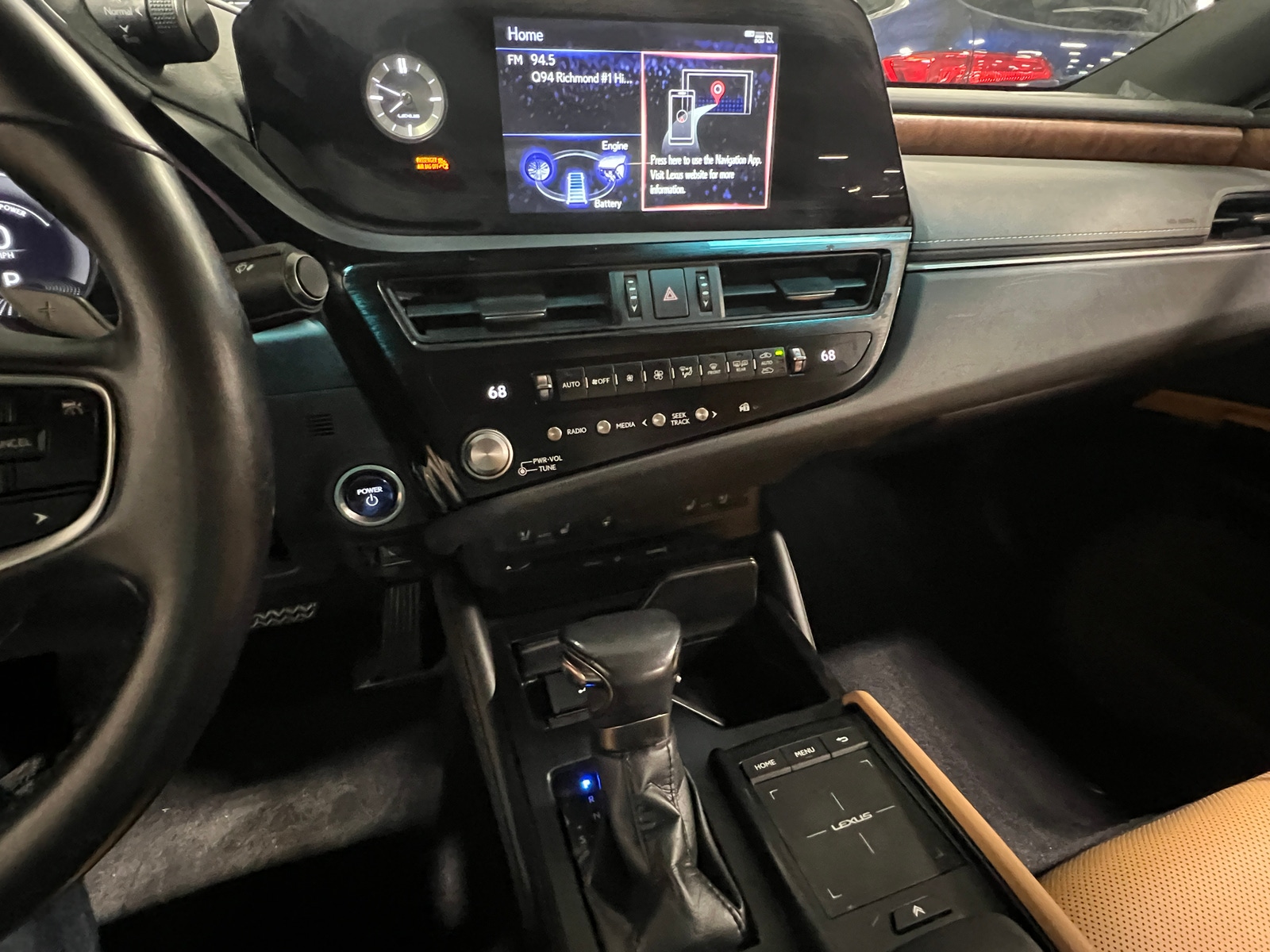 Thumbnail: 2022 Lexus ES - 3
