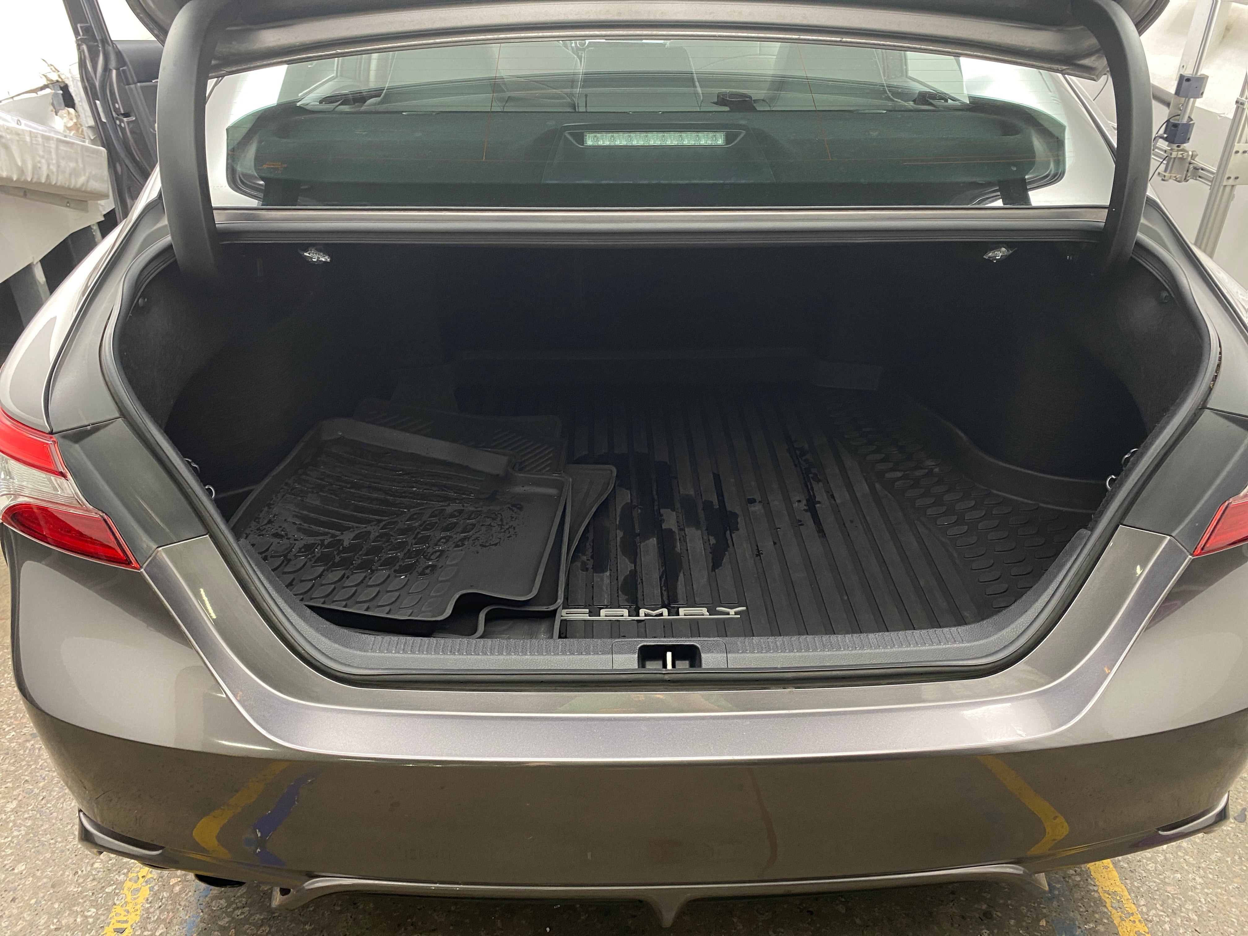 2019 Toyota Camry SE 7