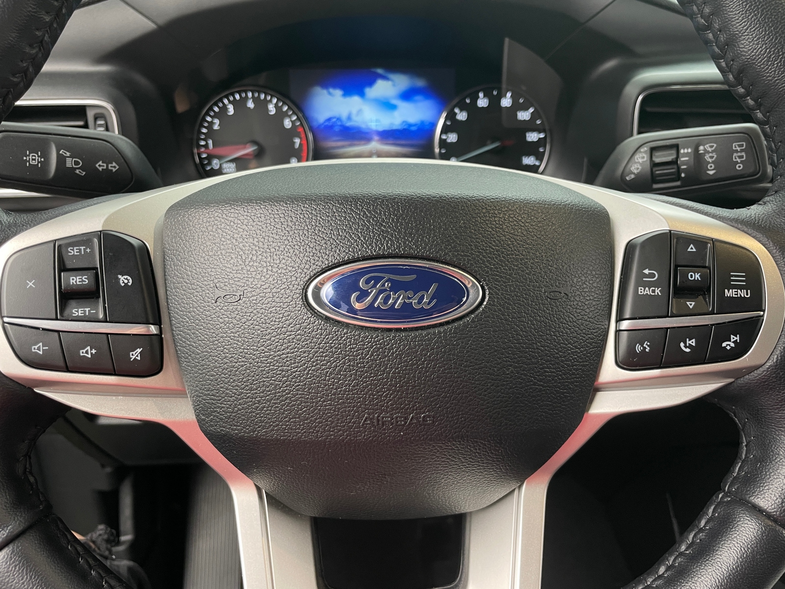 Thumbnail: 2023 Ford Explorer - 5