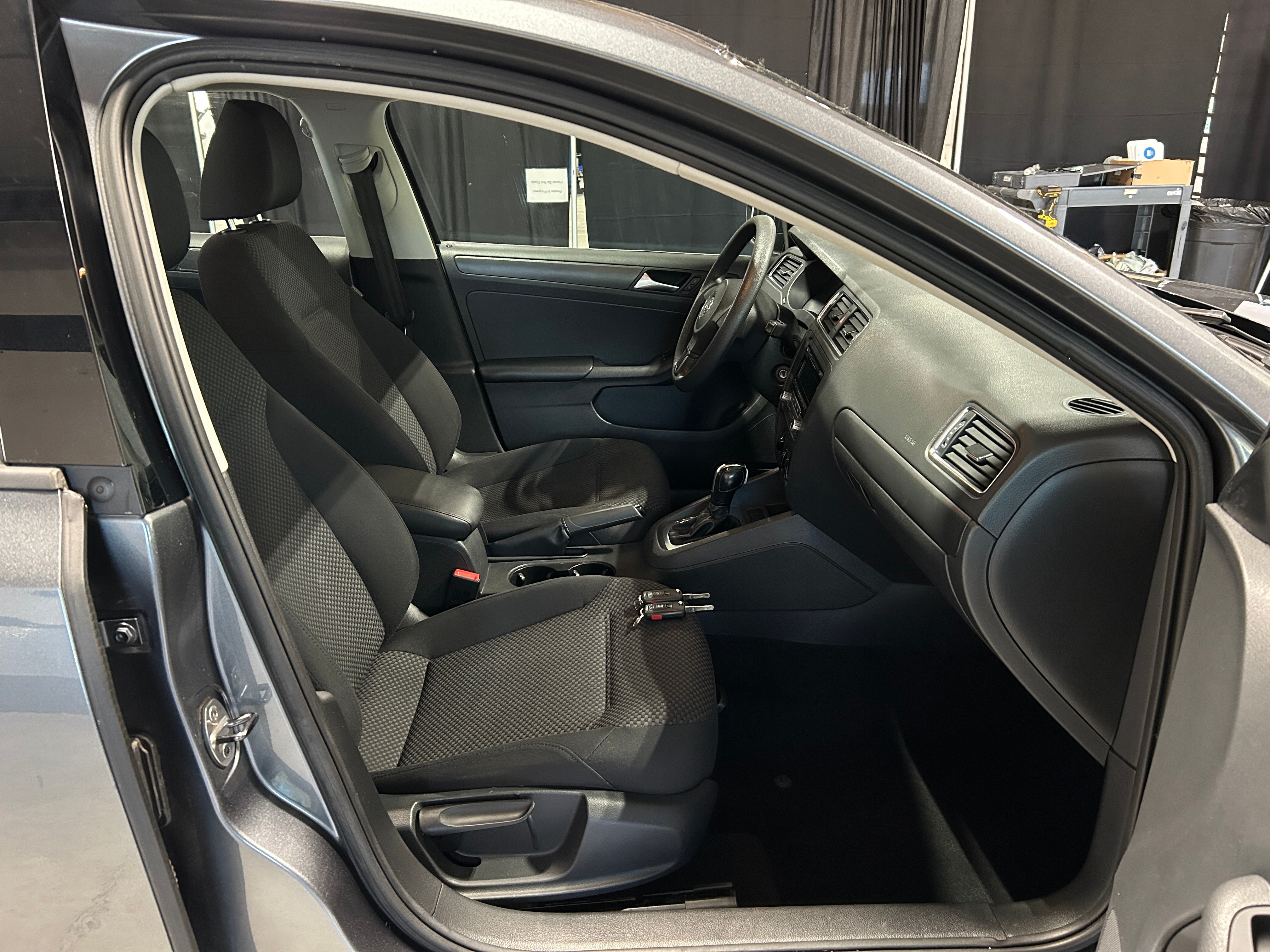 2013 Volkswagen Jetta S 2