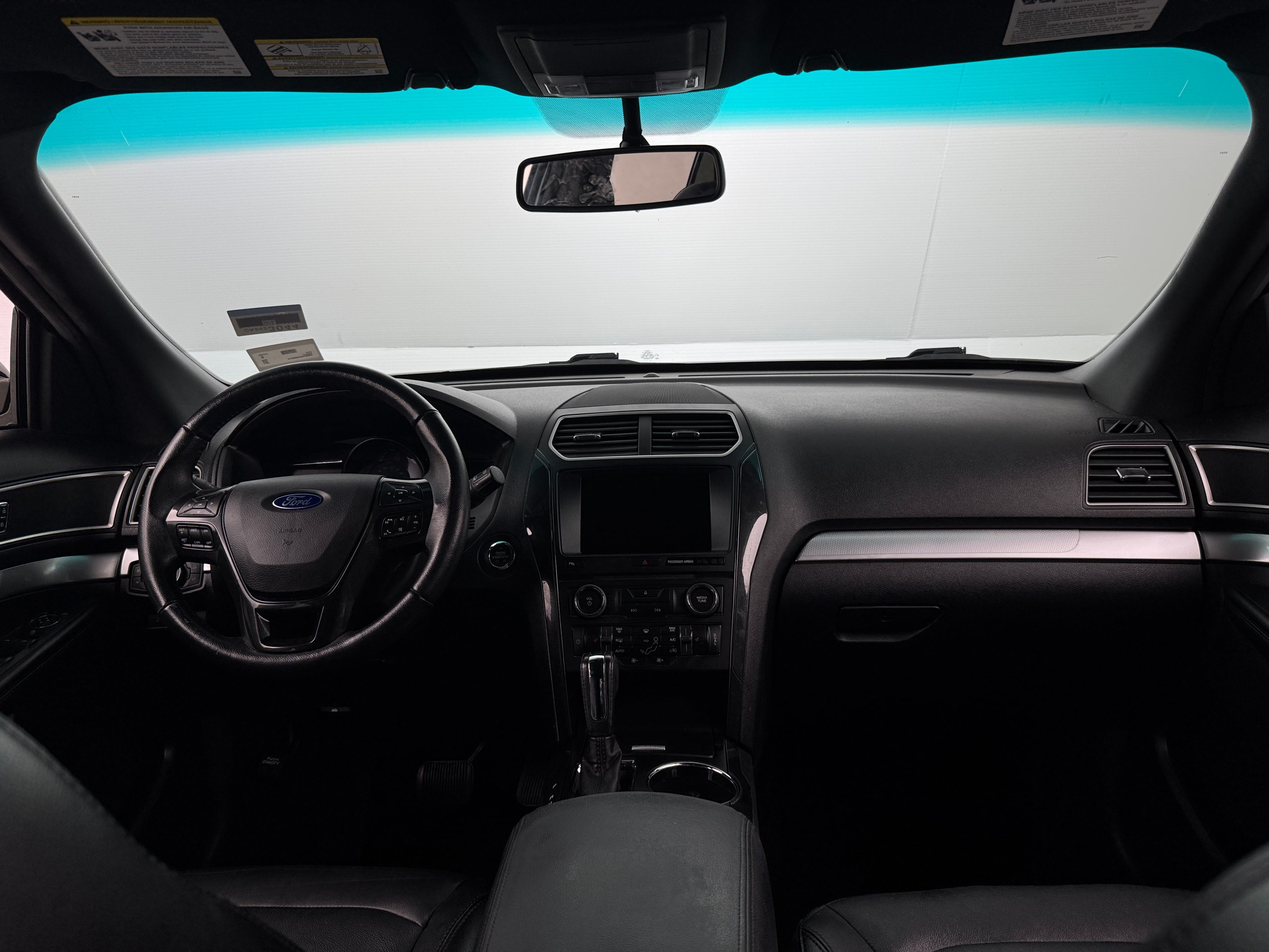 2017 Ford Explorer XLT 2