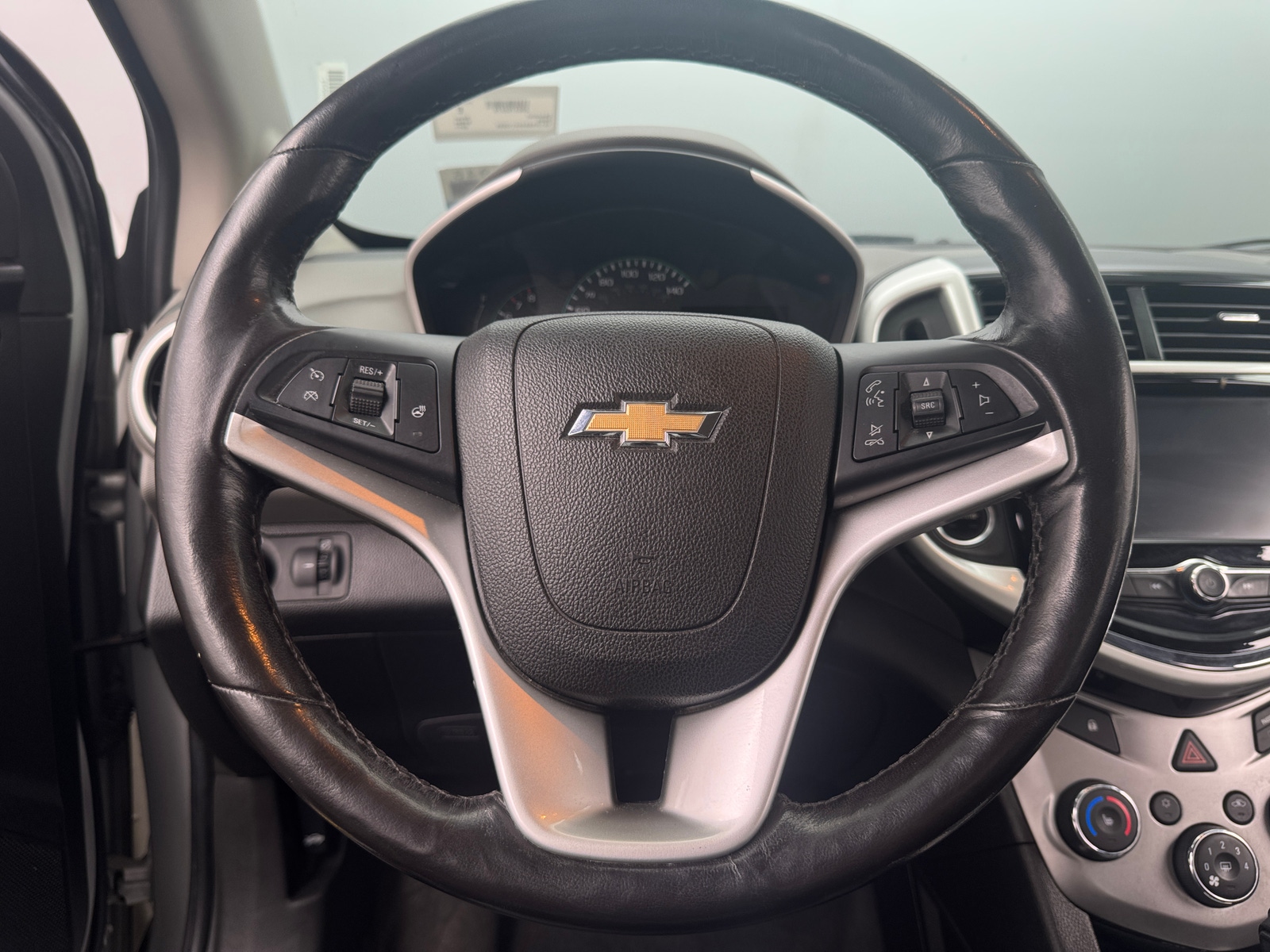 Thumbnail: 2017 Chevrolet Sonic - 5
