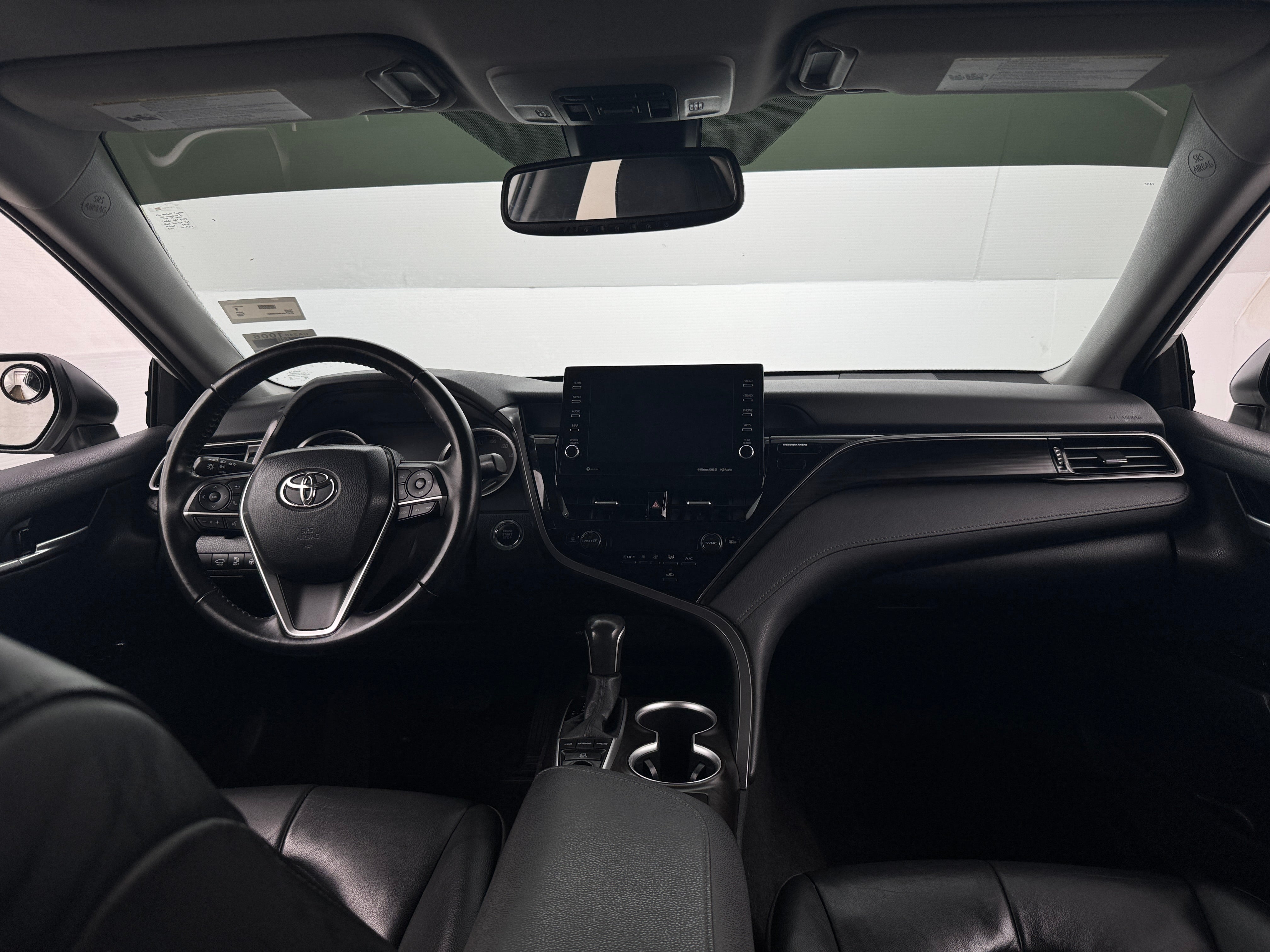 2023 Toyota Camry XLE 2