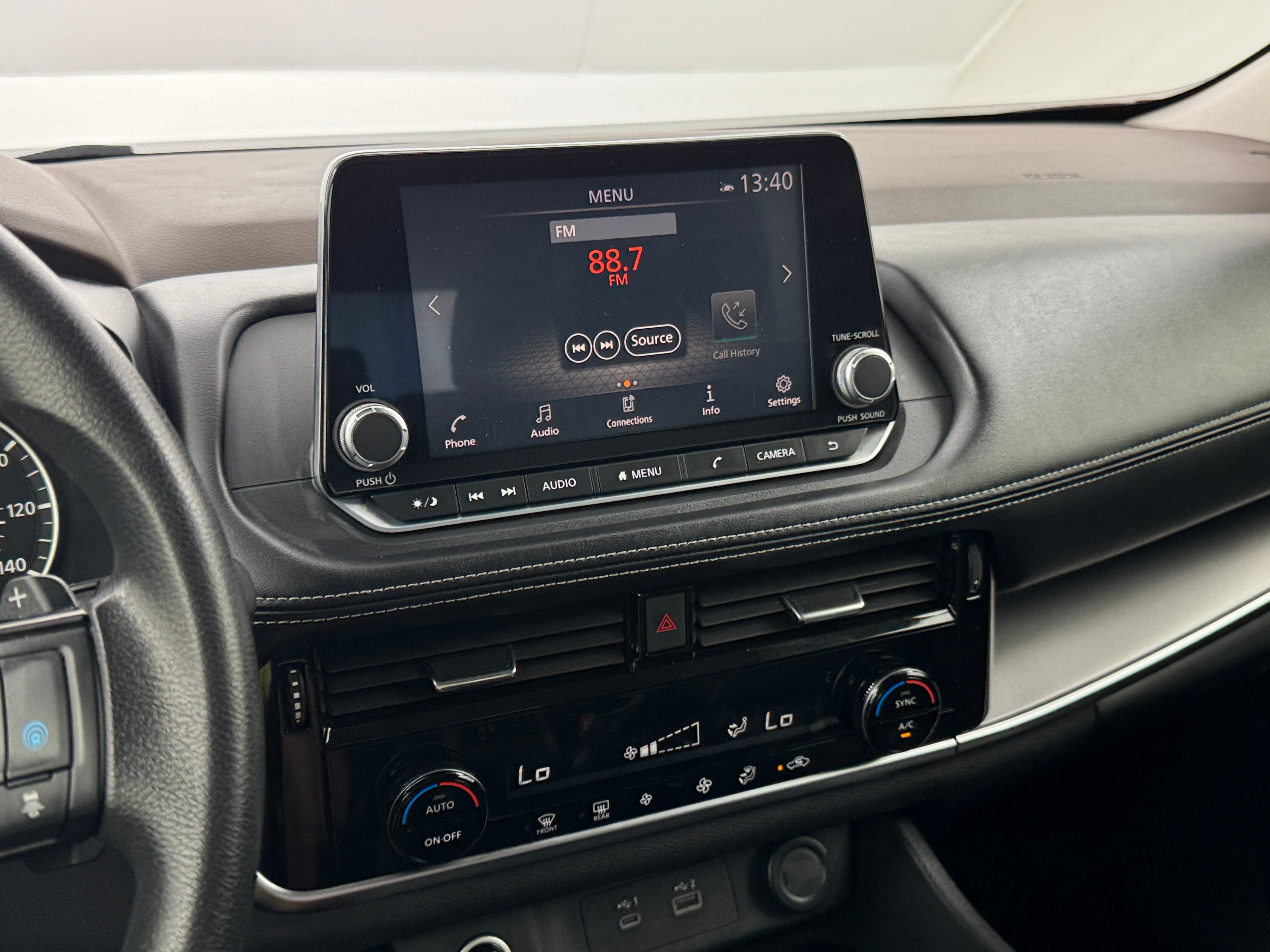 2021 Nissan Rogue SV 4