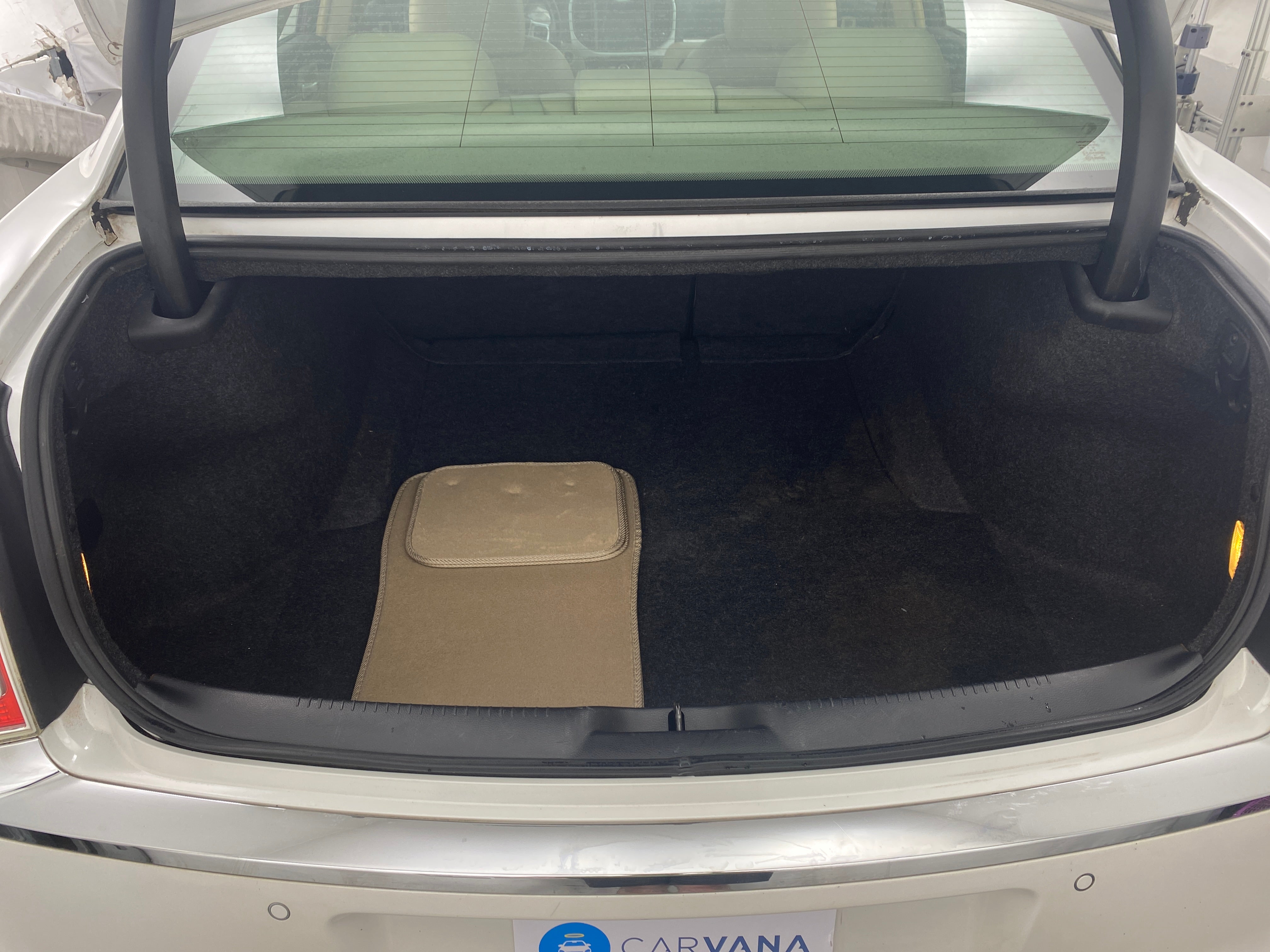 2014 Chrysler 300  7