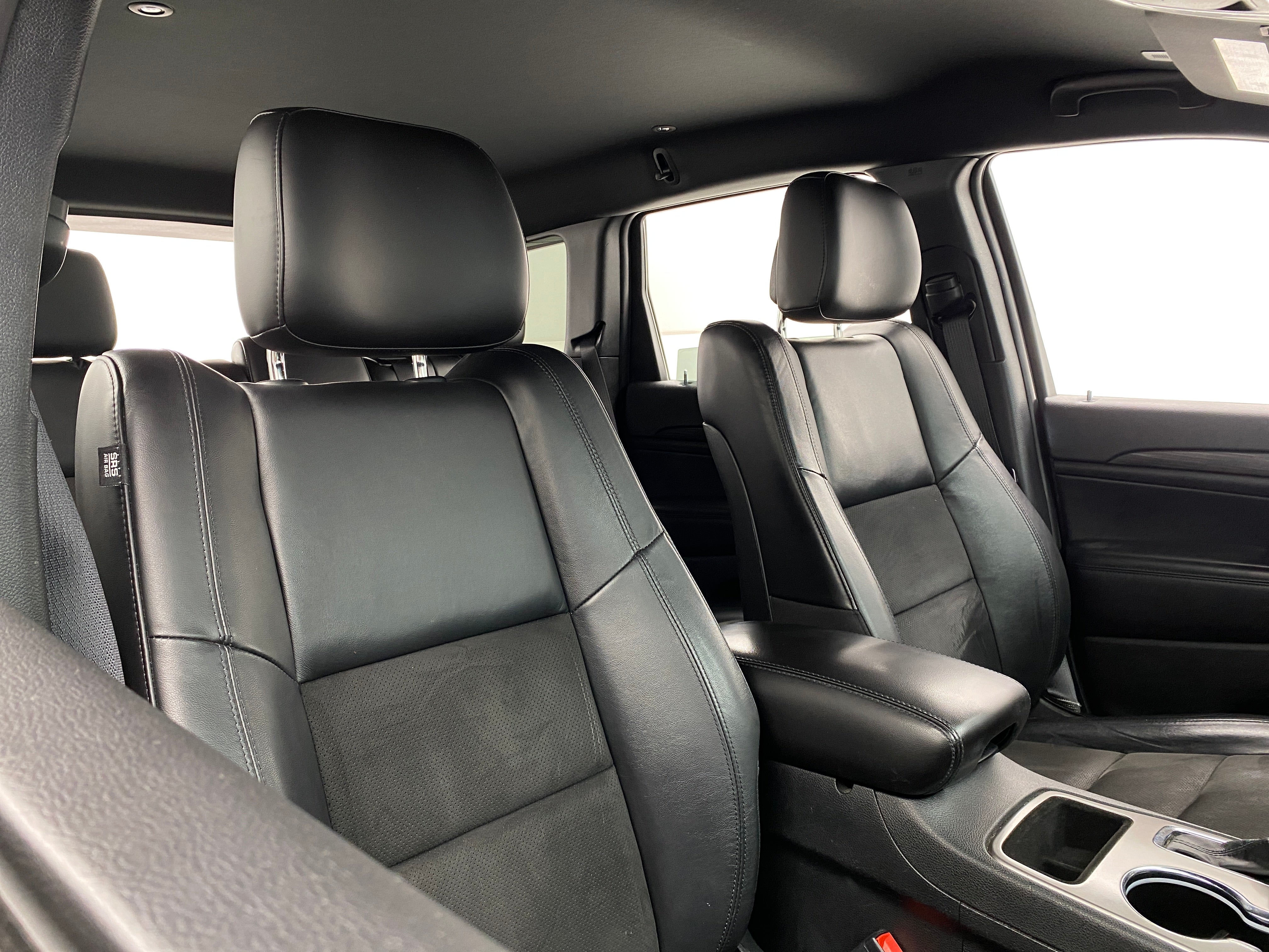 2021 Jeep Grand Cherokee Laredo 2