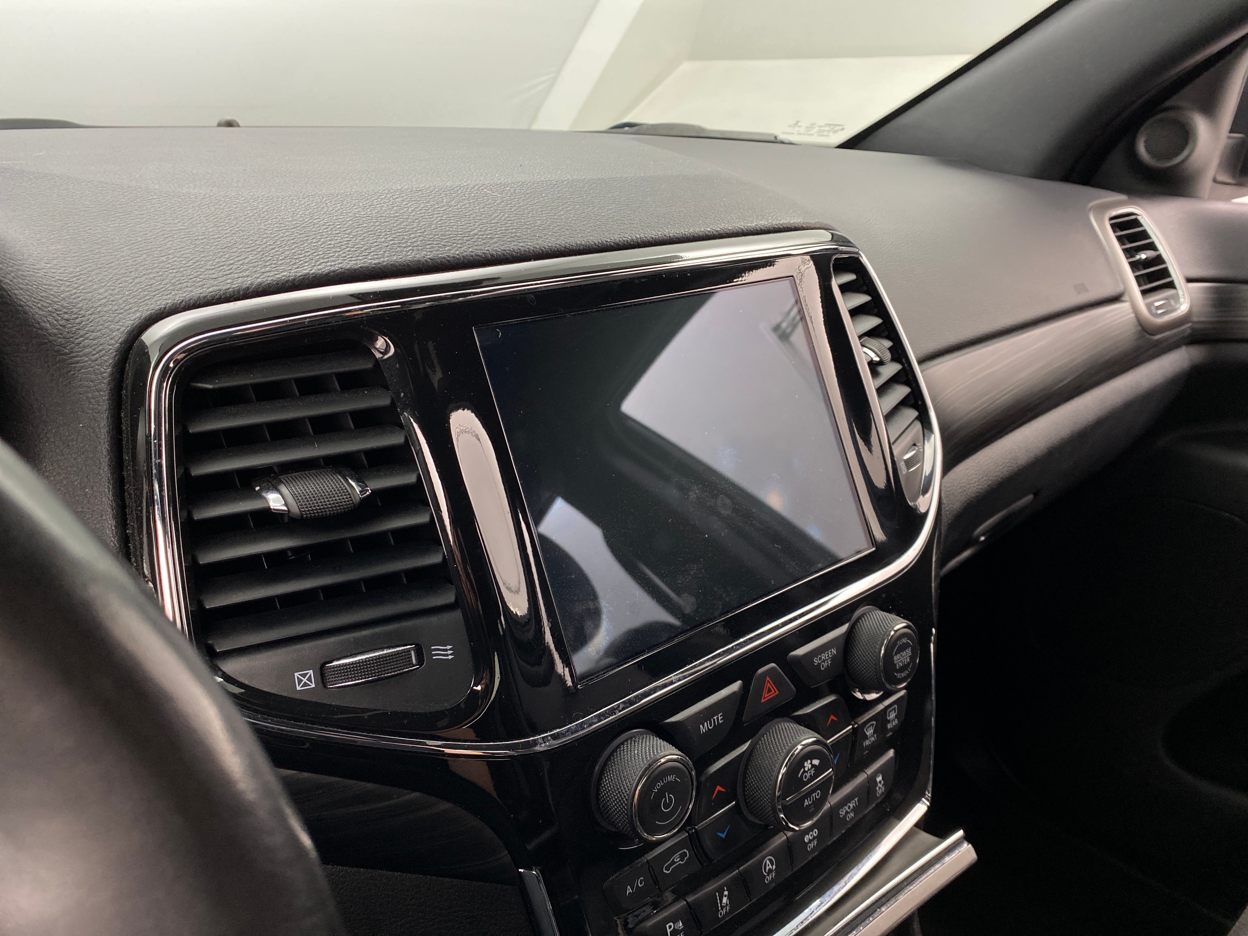 2021 Jeep Grand Cherokee Laredo 4