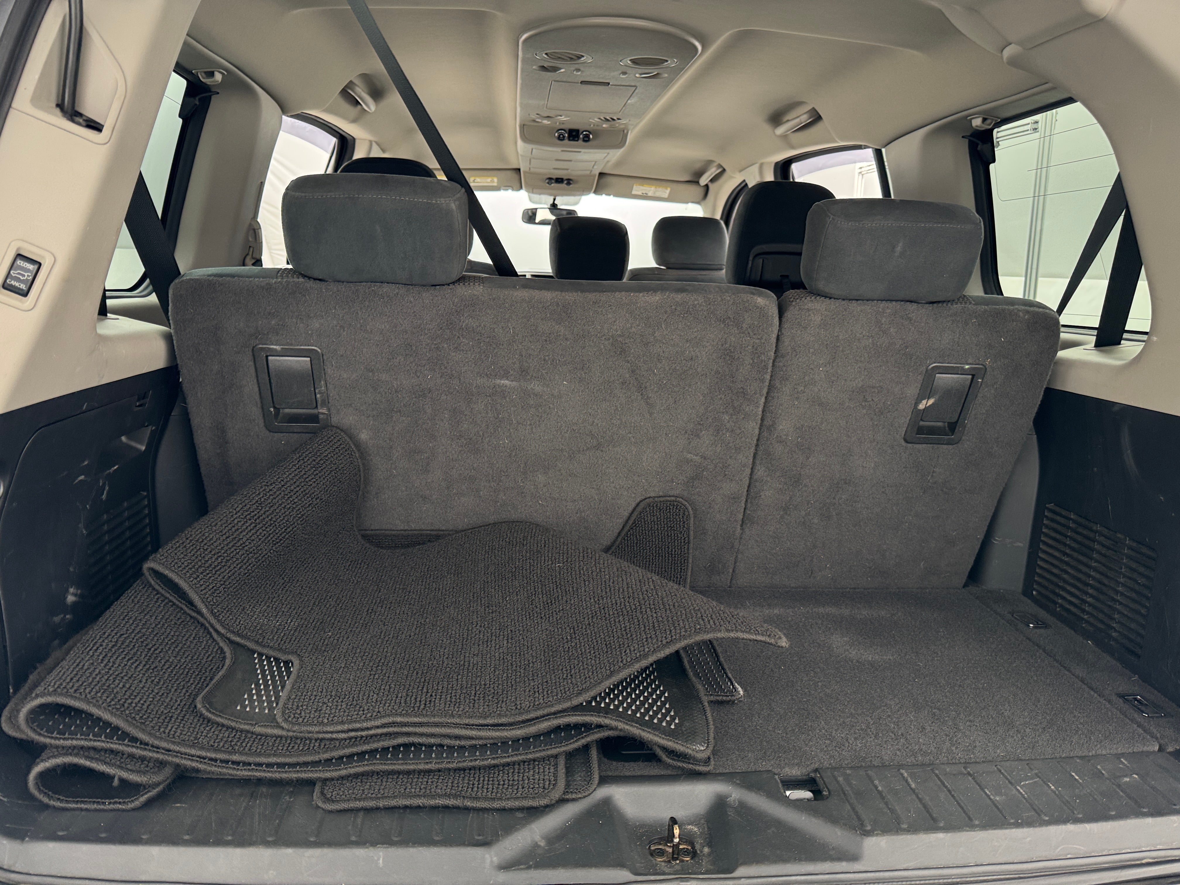 2015 Nissan Armada SV 7