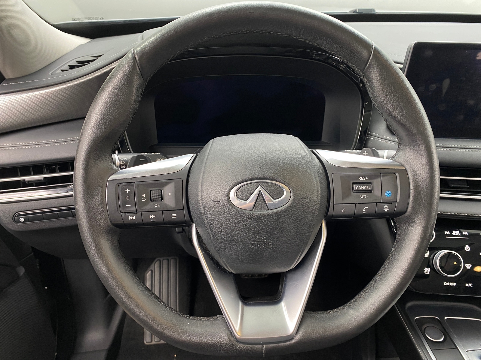 Thumbnail: 2024 INFINITI QX60 - 4