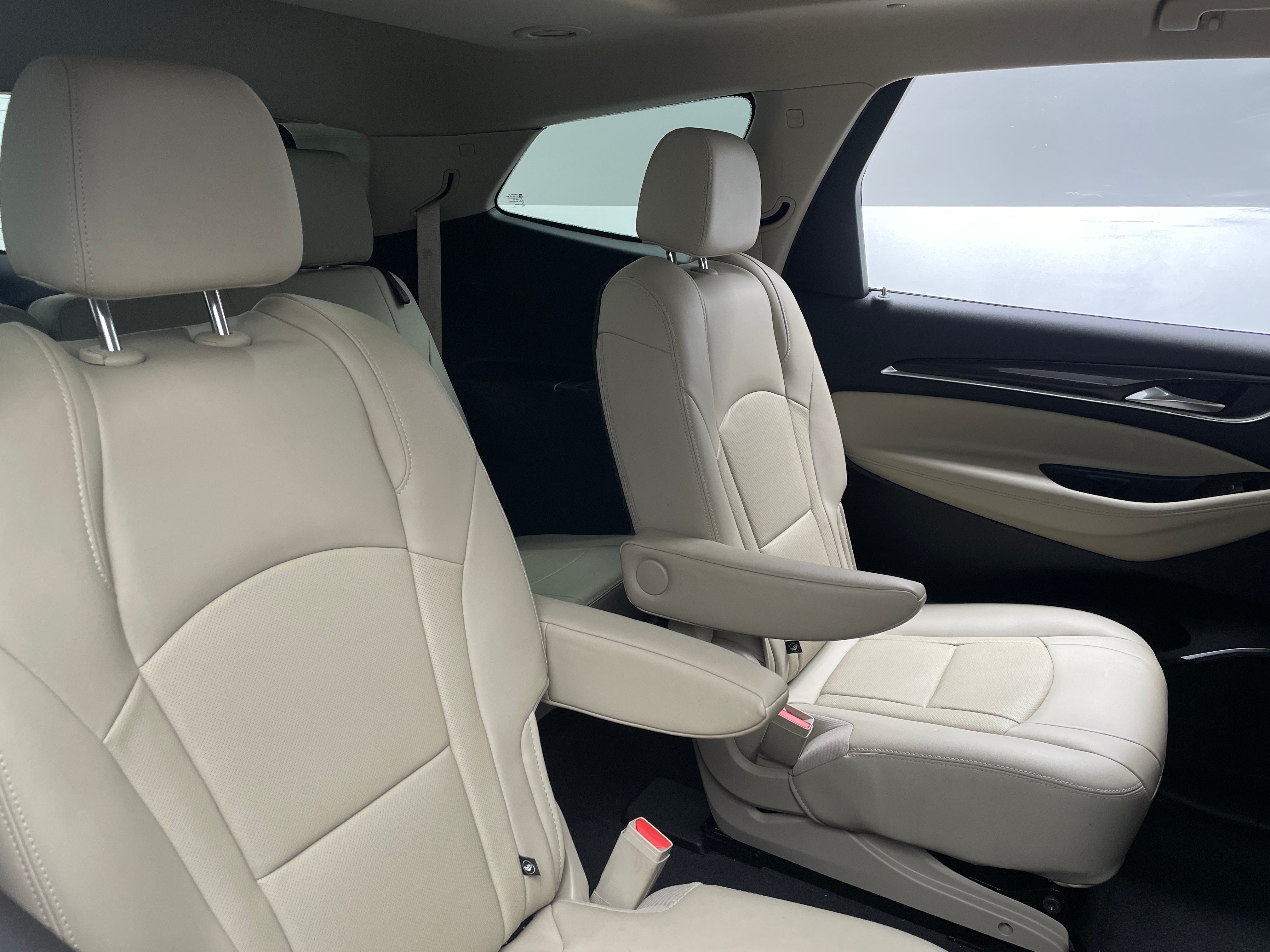 2021 Buick Enclave Essence 5