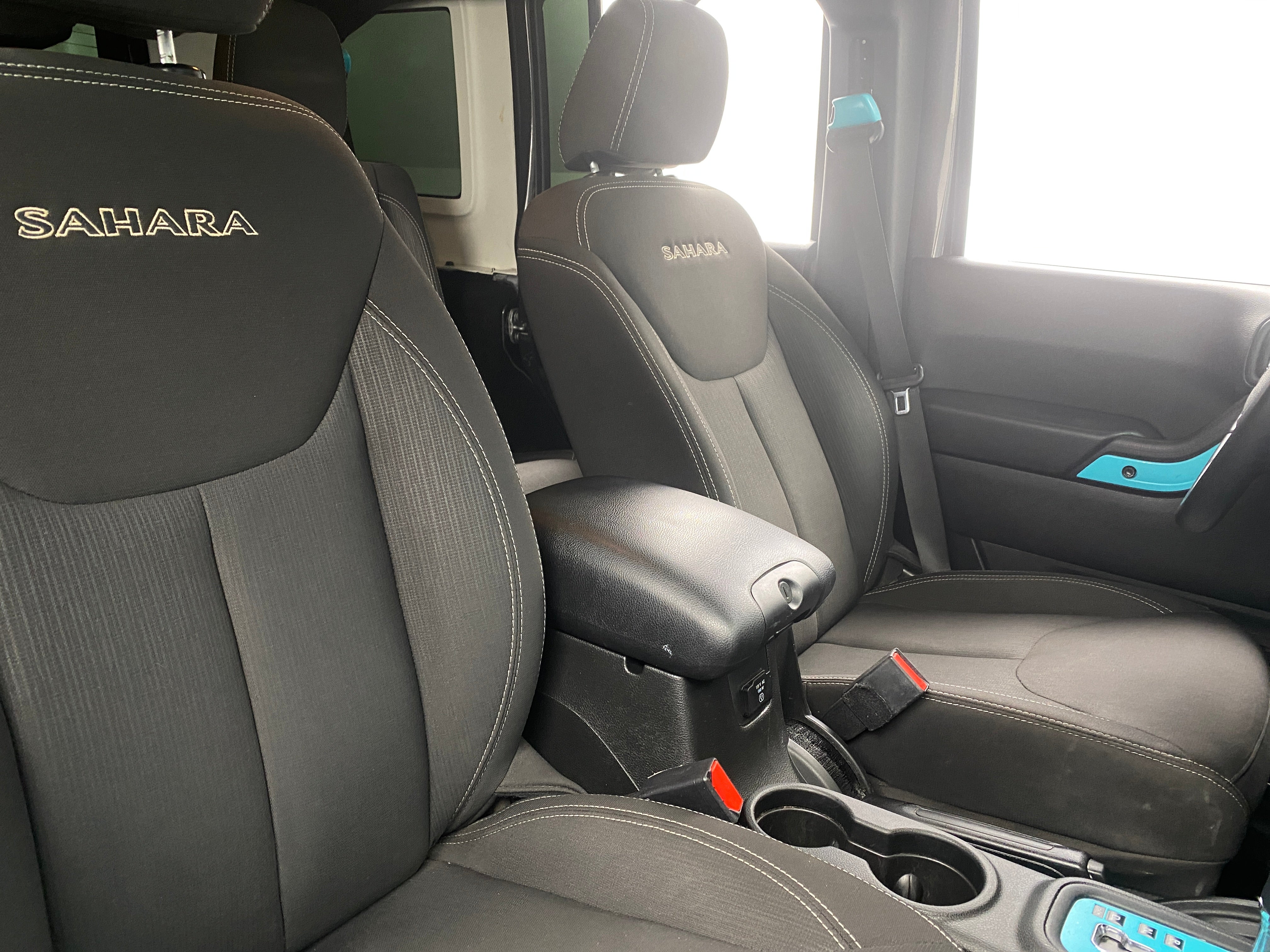 2017 Jeep Wrangler Unlimited Sahara 2
