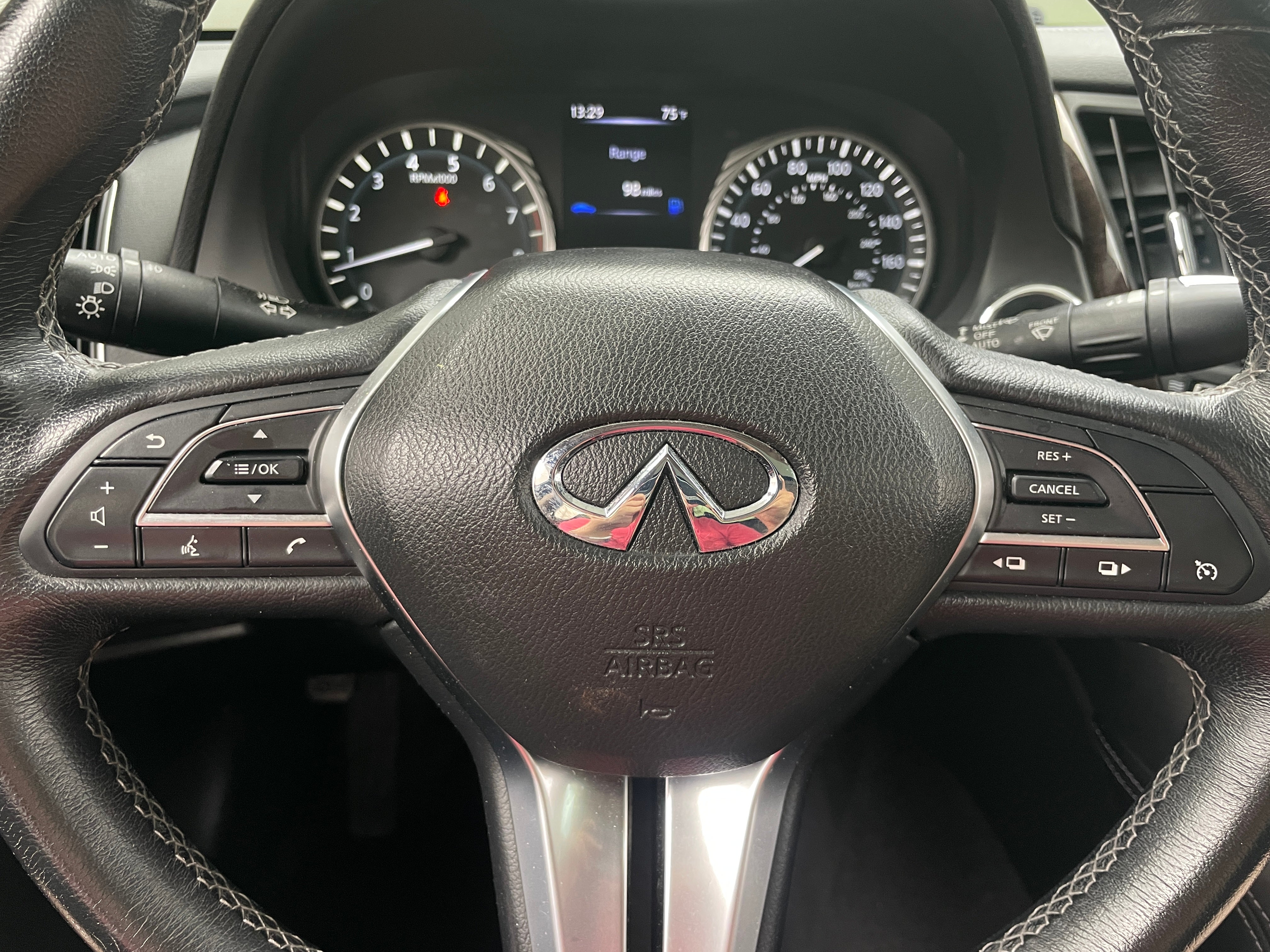2018 INFINITI Q50 Luxe 5