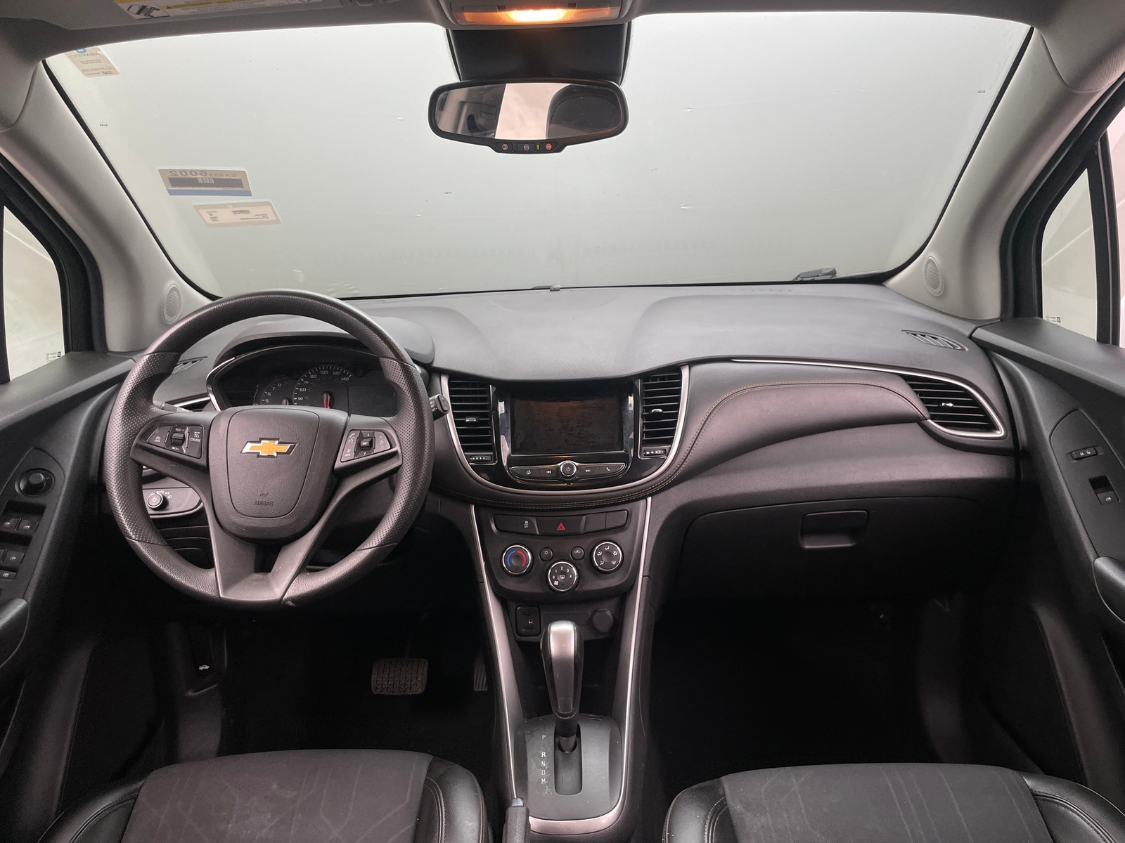 Thumbnail: 2022 Chevrolet Trax - 3