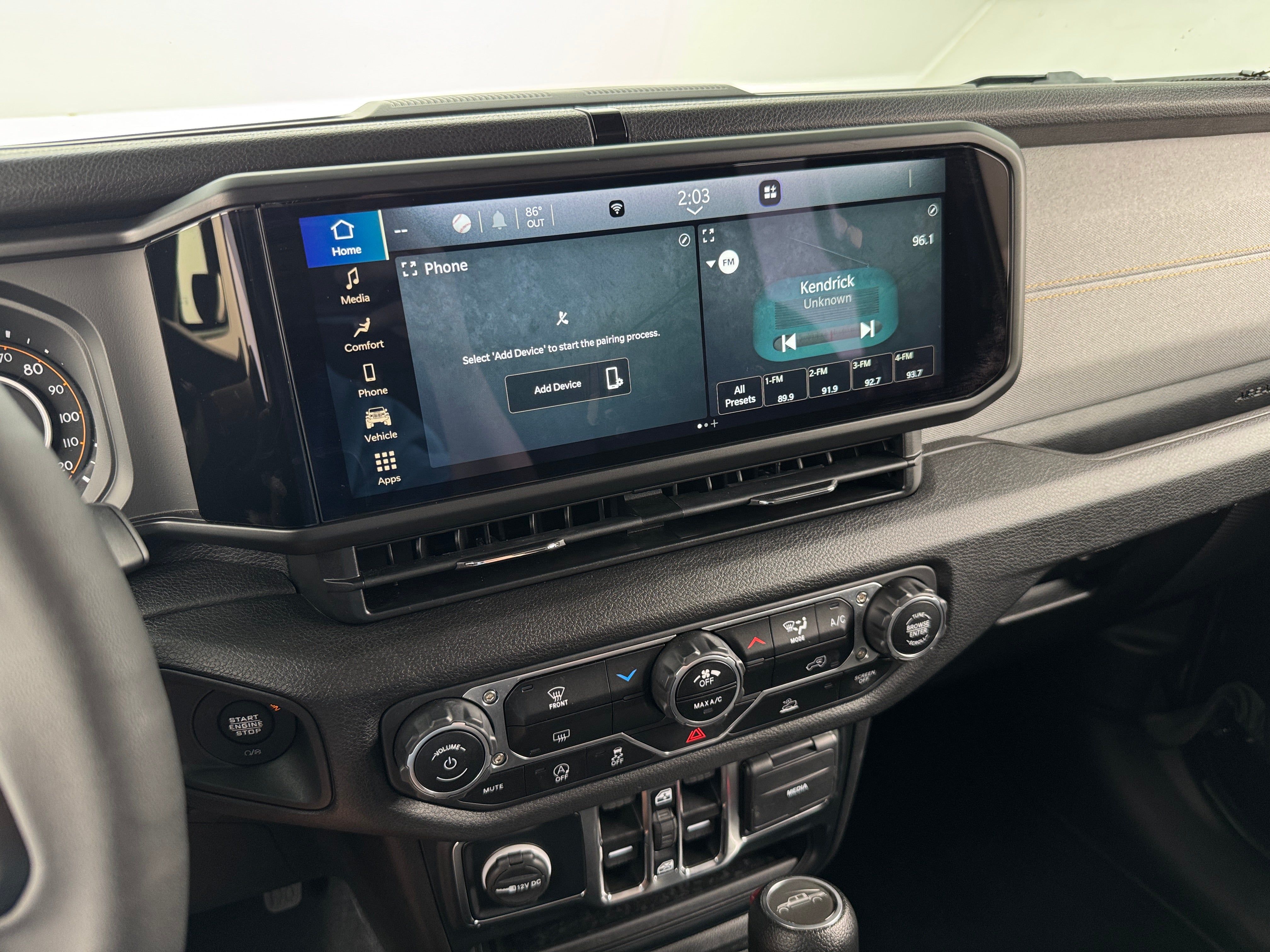 2024 Jeep Gladiator Sport S 4