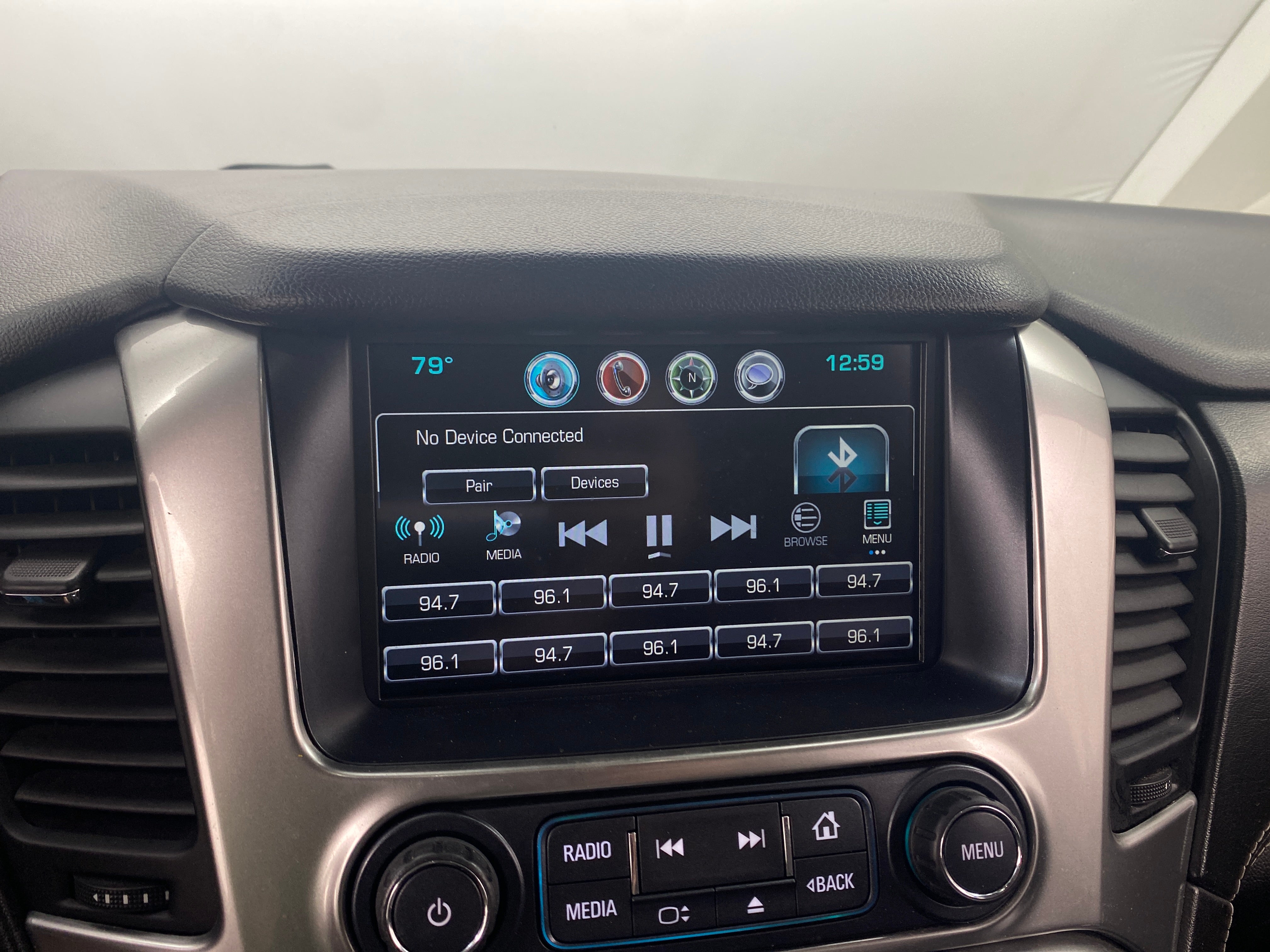 2017 Chevrolet Suburban LT 3