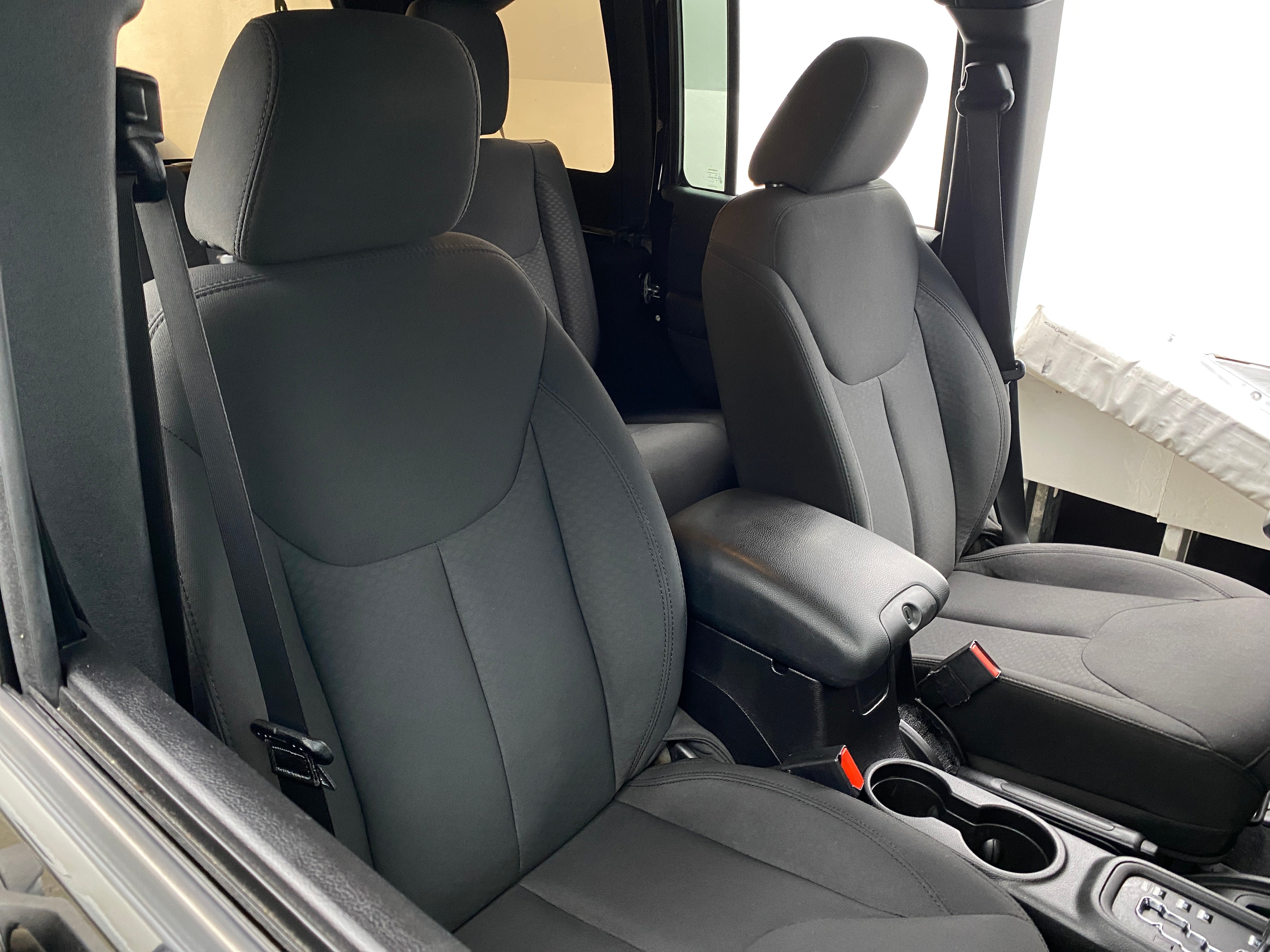 2015 Jeep Wrangler Unlimited Sport S 2