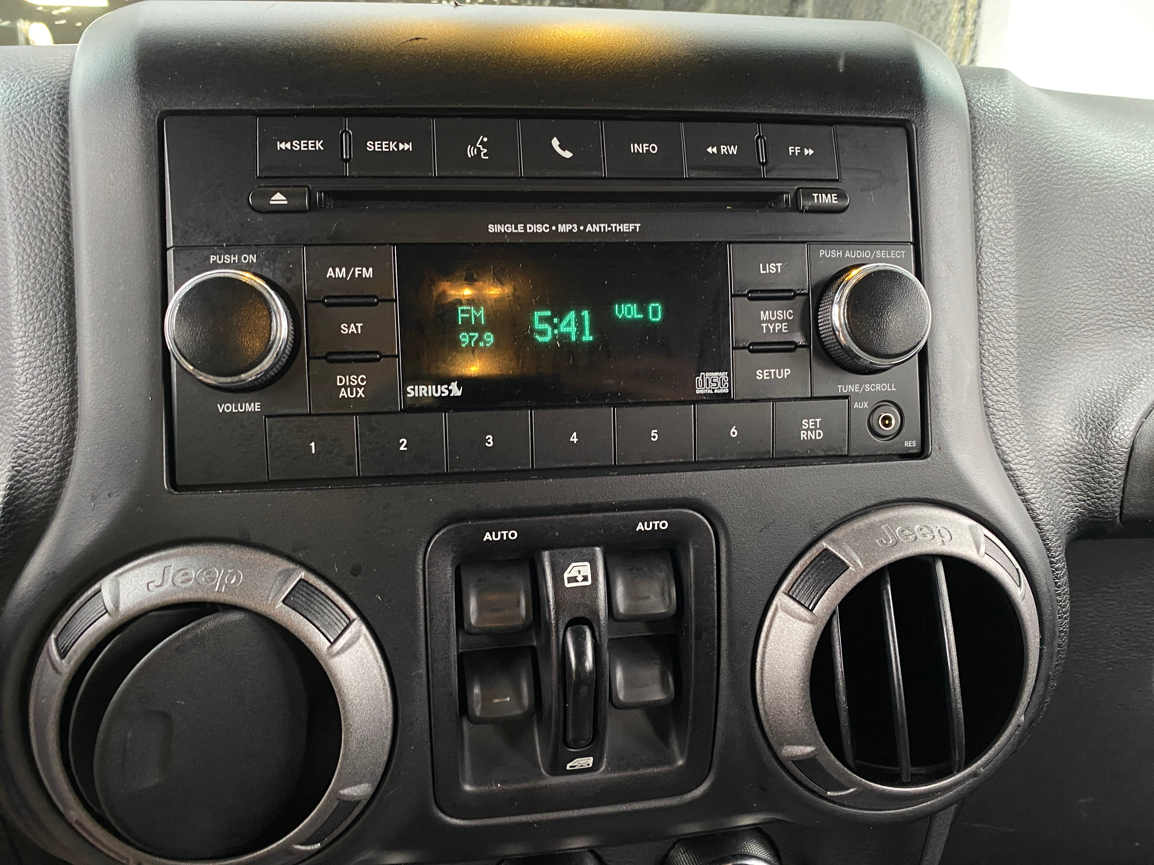 2015 Jeep Wrangler Unlimited Sport S 4