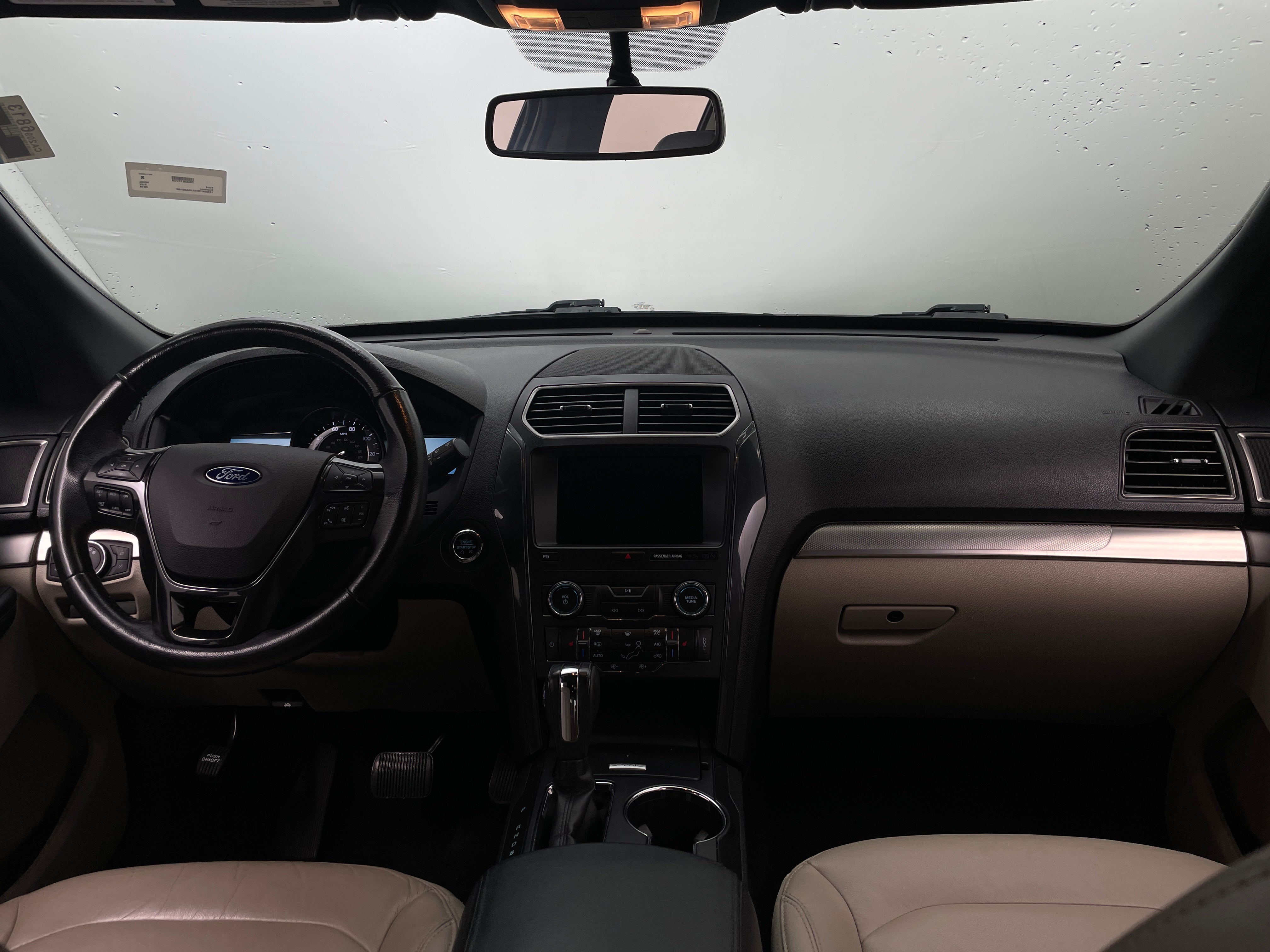 2018 Ford Explorer XLT 3