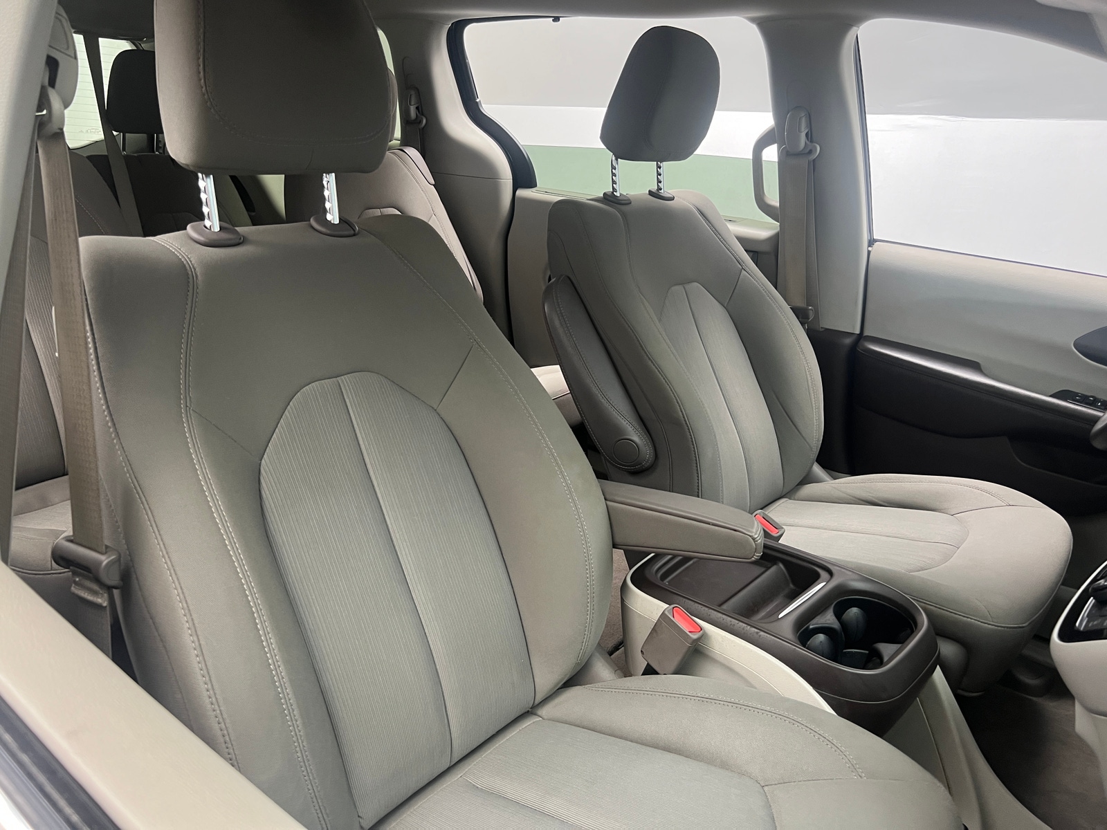 Thumbnail: 2018 Chrysler Pacifica - 2