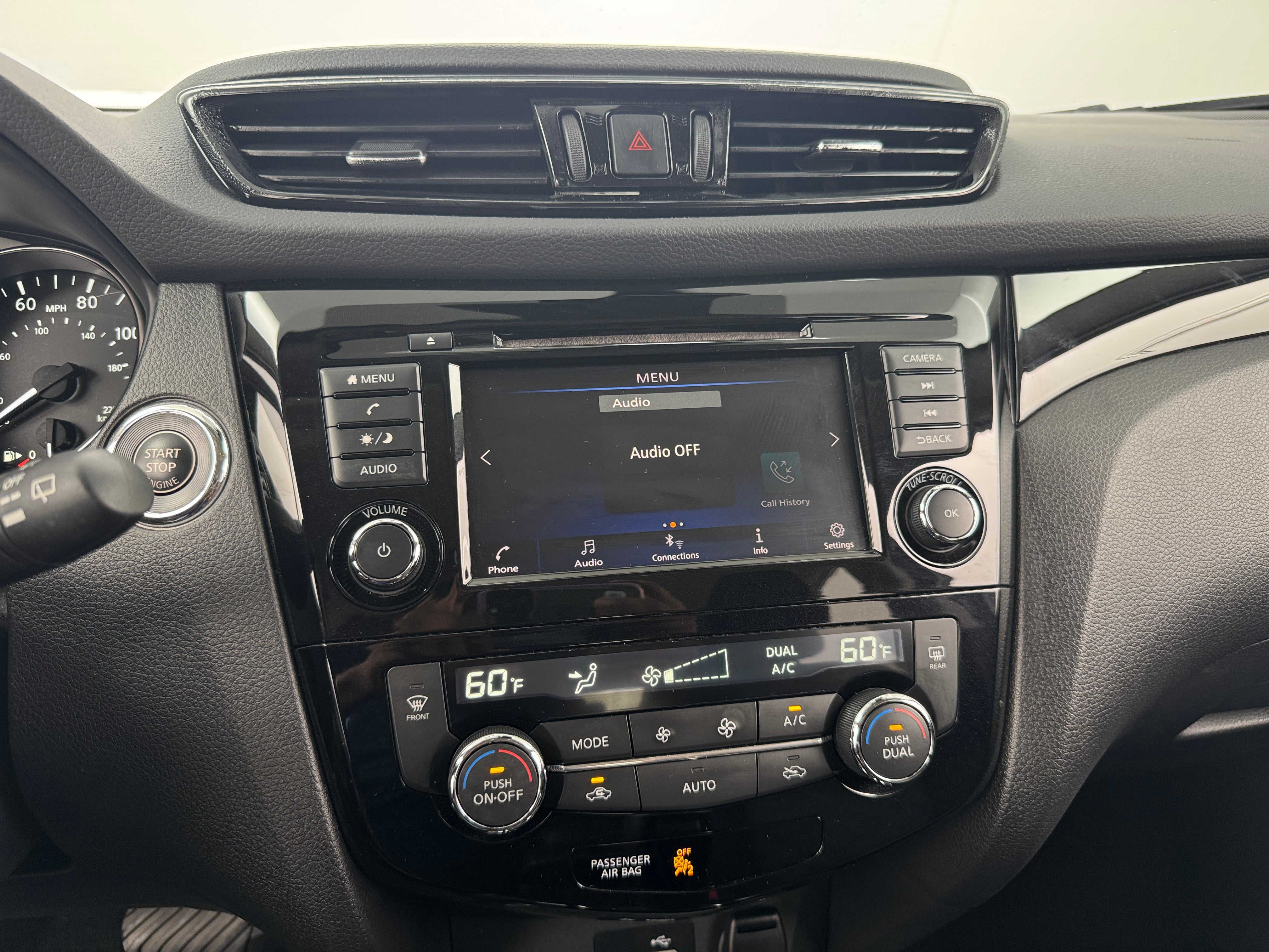 2021 Nissan Rogue Sport SV 4