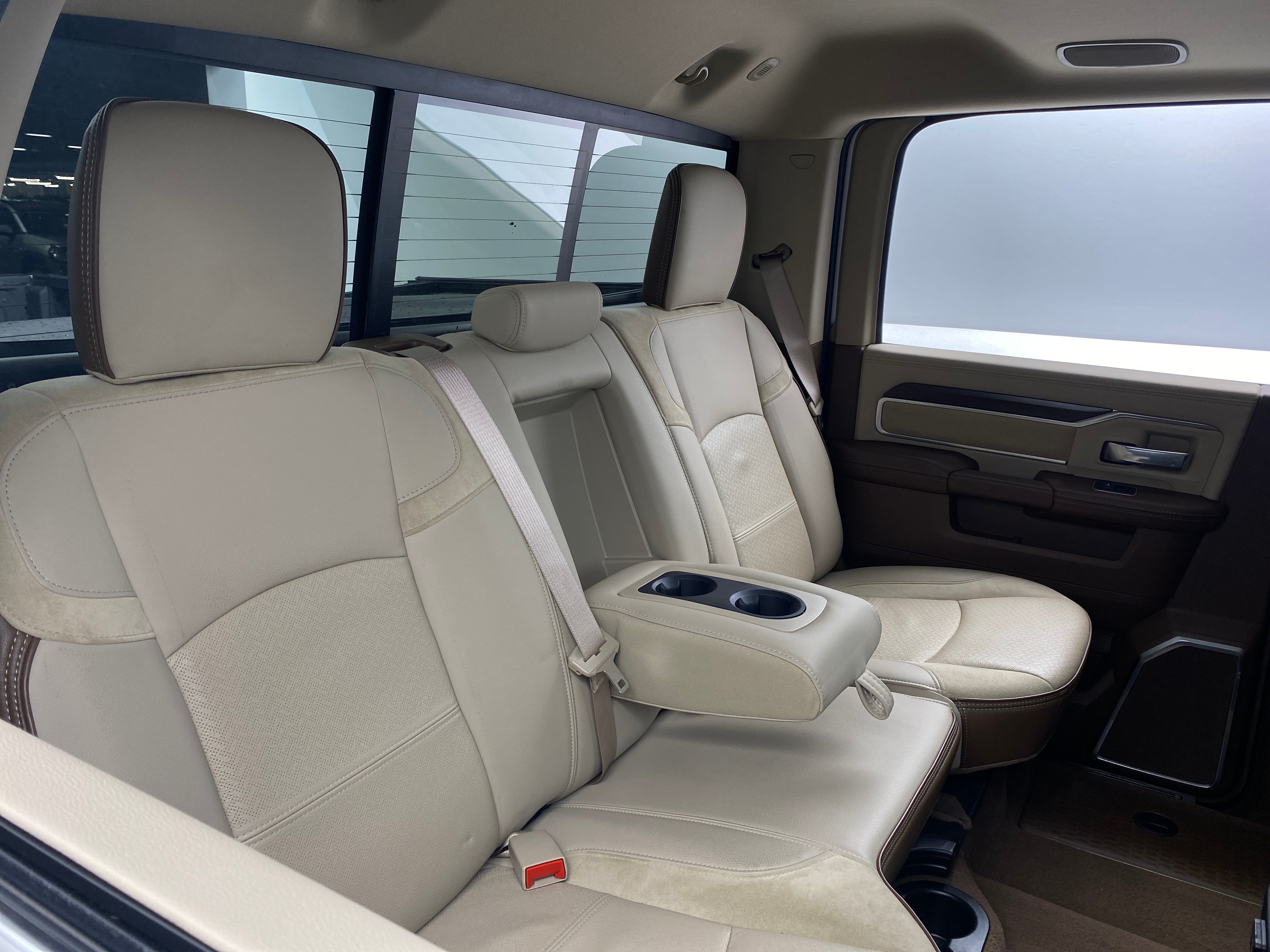 2022 RAM 3500 Laramie 5