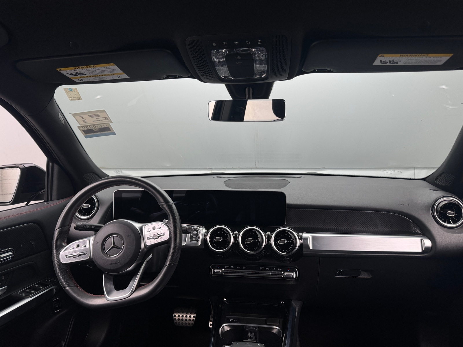 Thumbnail: 2021 Mercedes-Benz GLB - 2