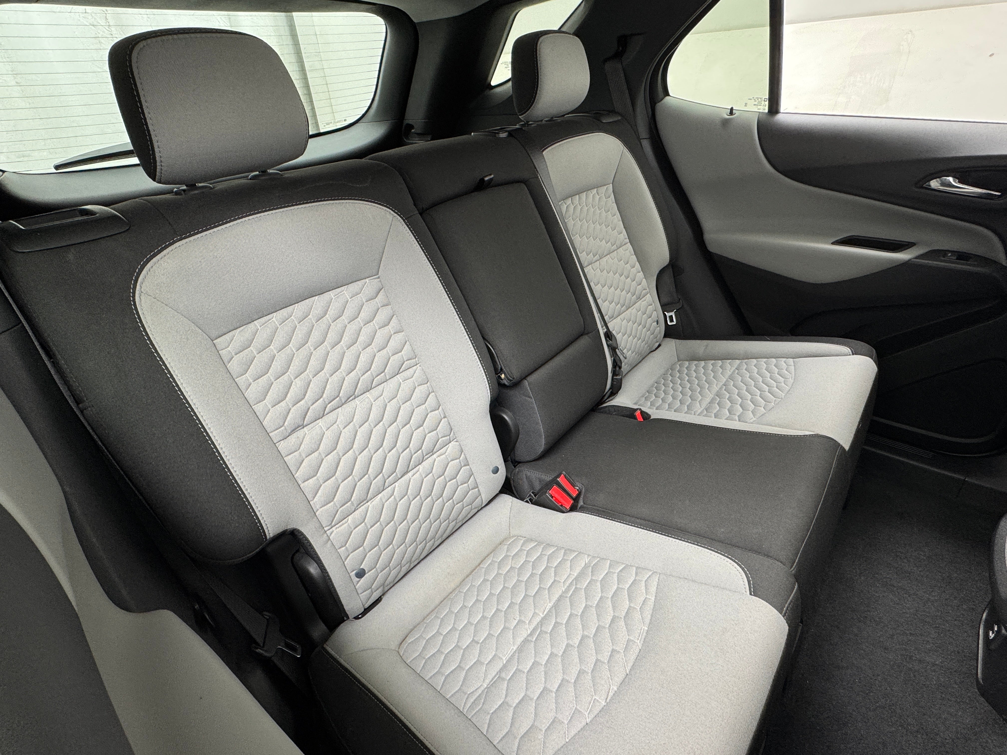 2020 Chevrolet Equinox LS 6