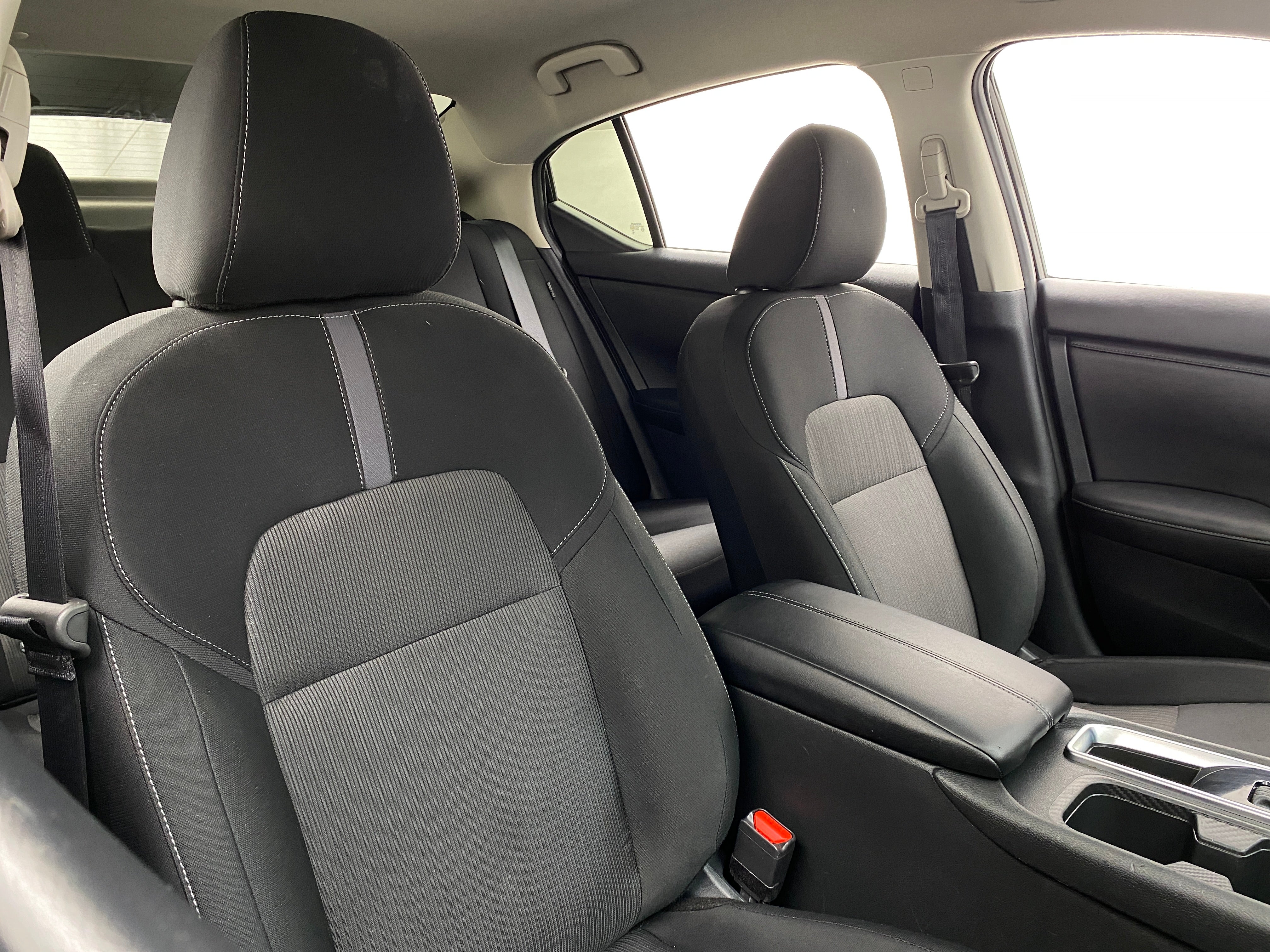2025 Nissan Sentra SV 2