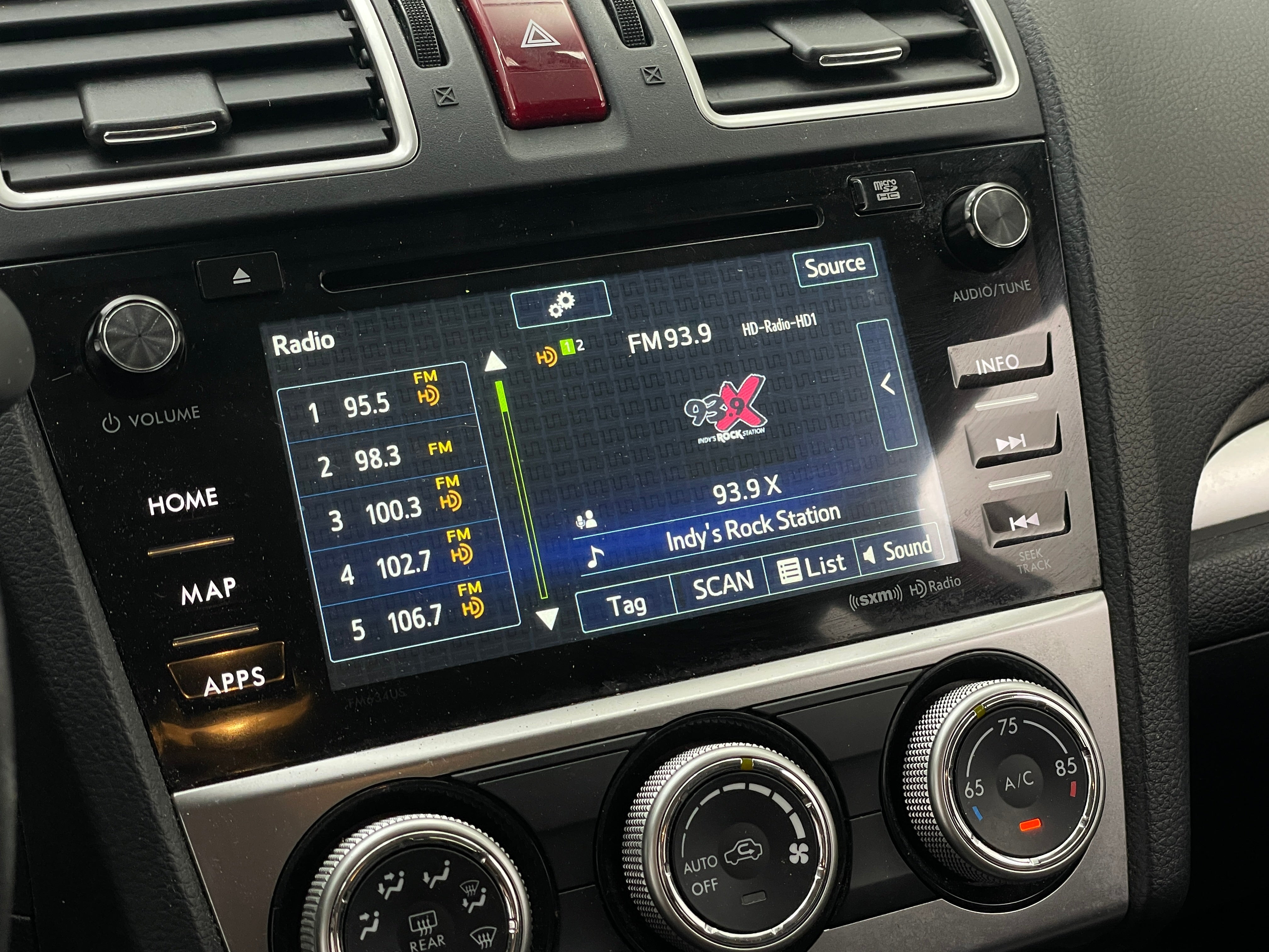 2015 Subaru XV Crosstrek Limited 3
