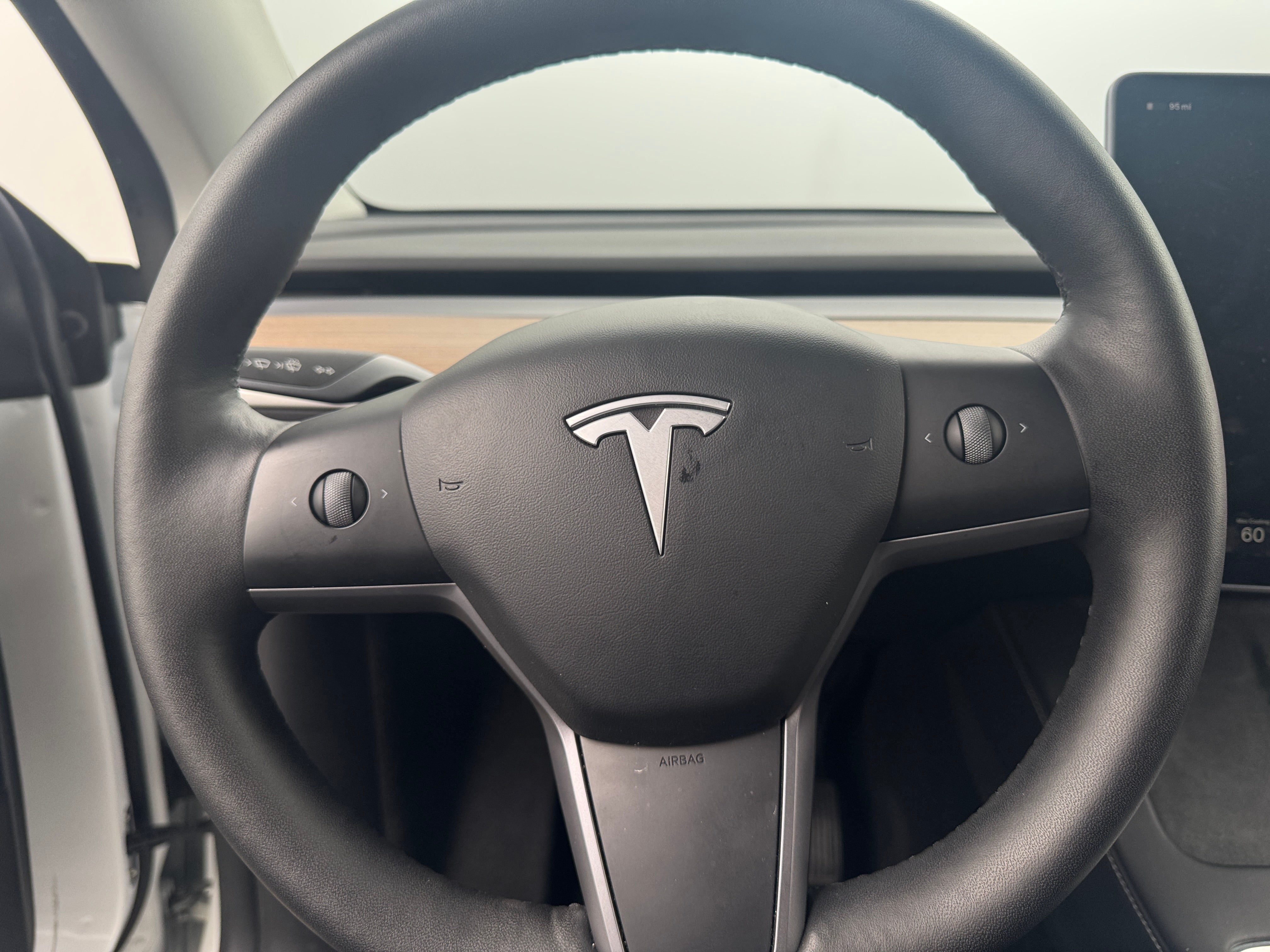 Thumbnail: 2022 Tesla Model Y - 4