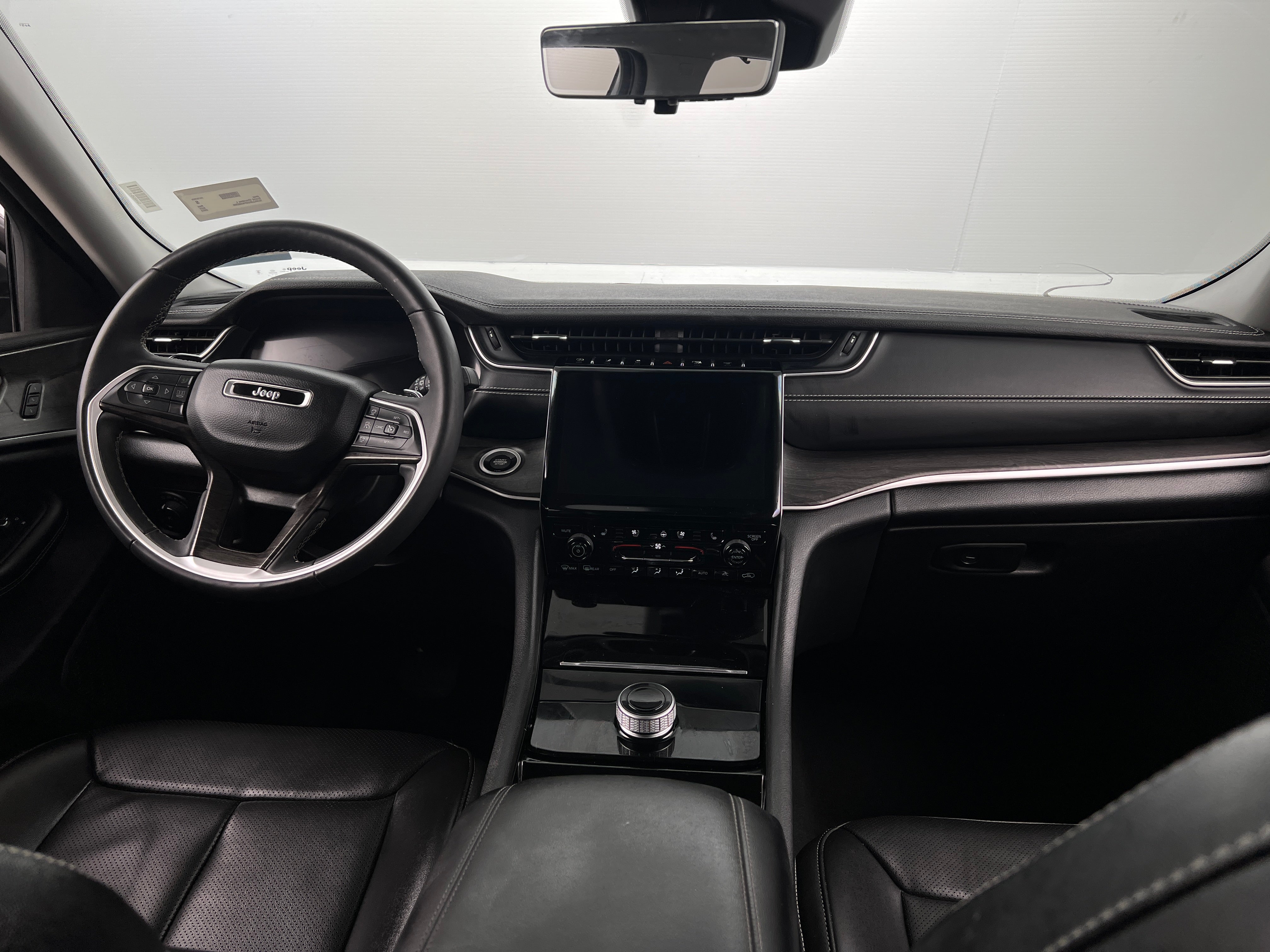 Thumbnail: 2023 Jeep Grand Cherokee L - 2