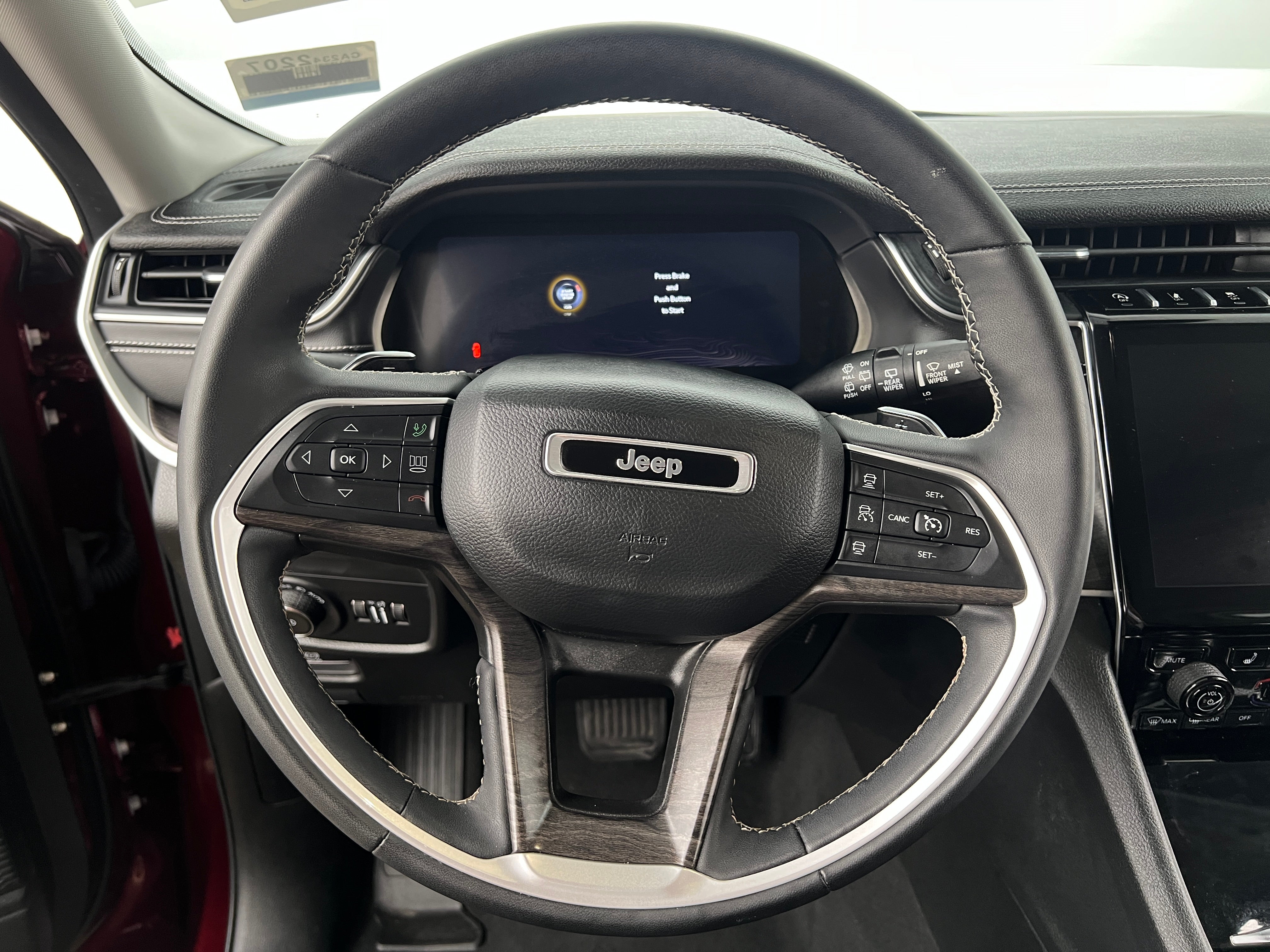 Thumbnail: 2023 Jeep Grand Cherokee L - 4