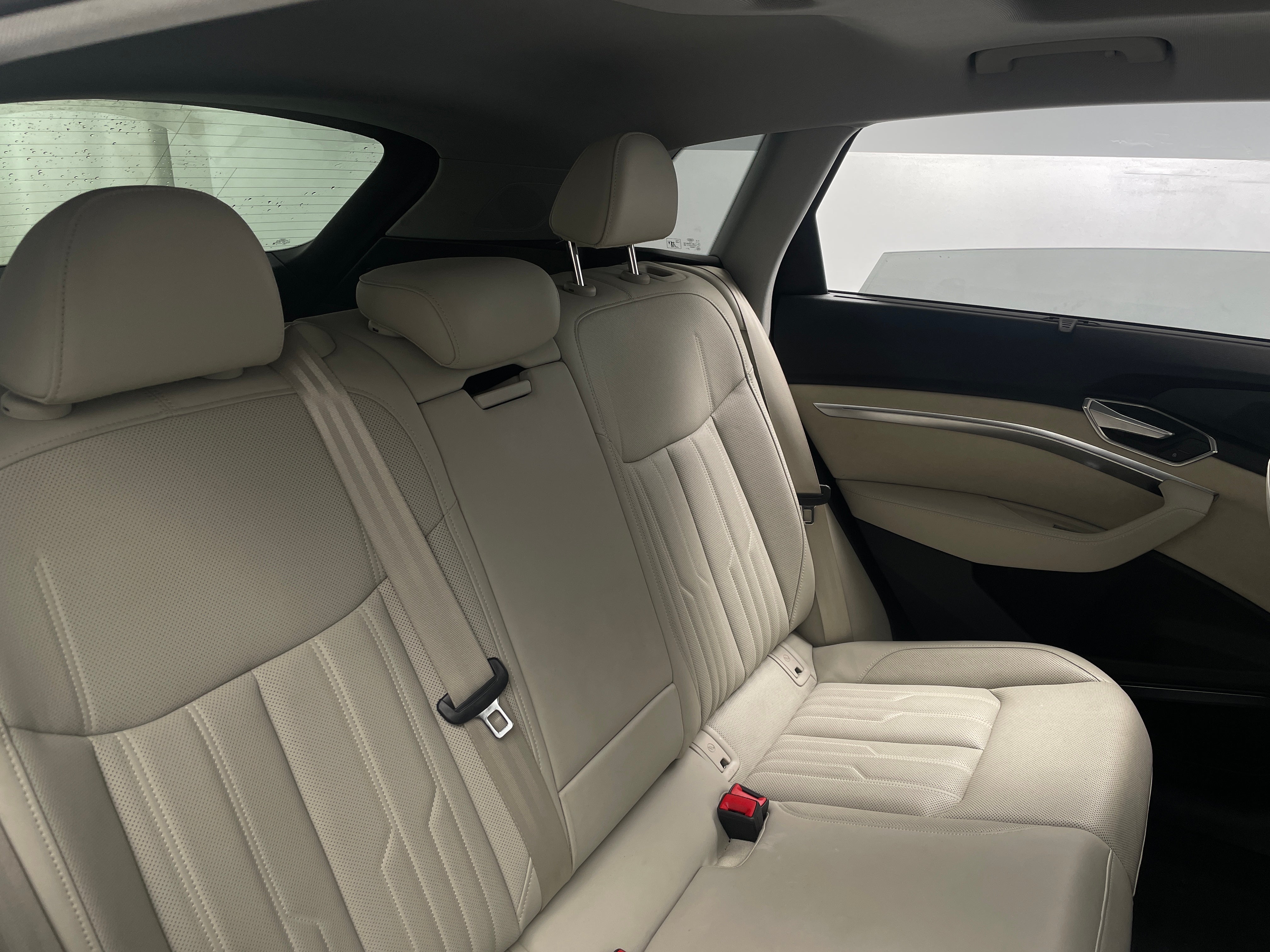 2019 Audi e-tron Prestige 5