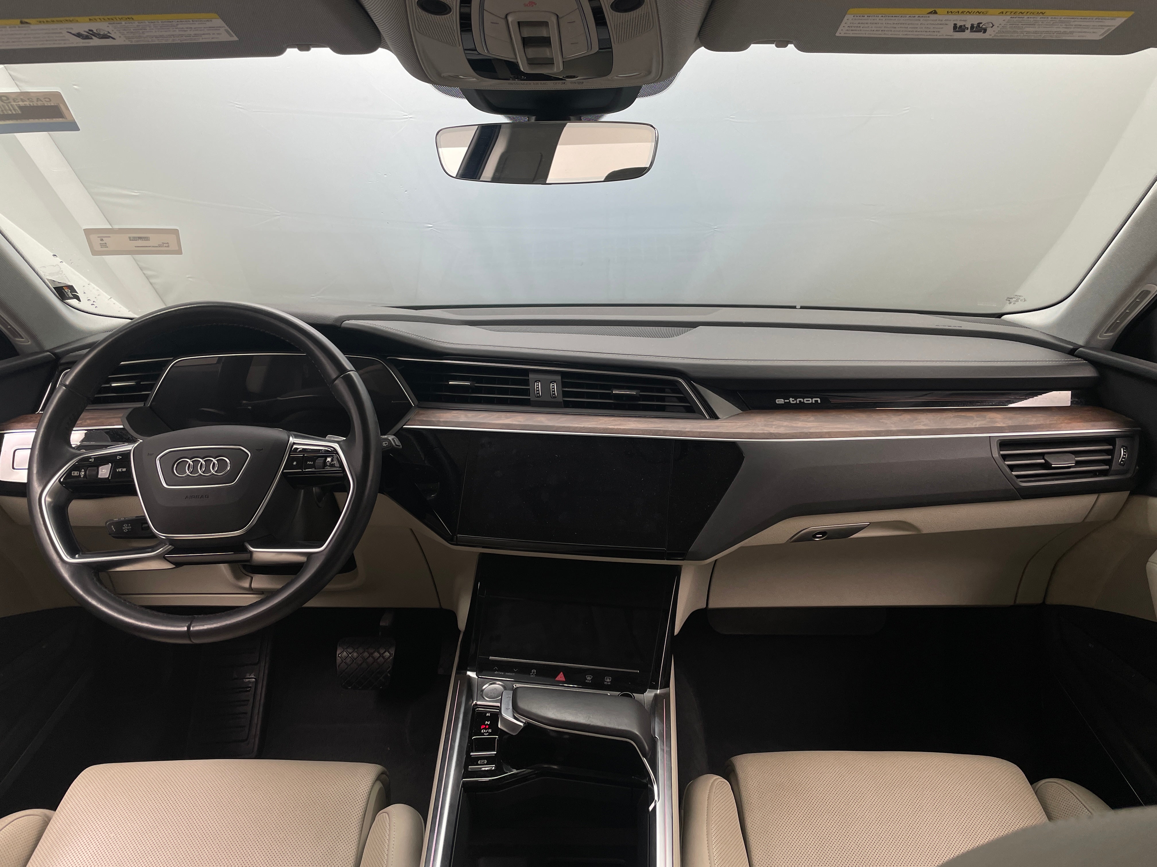 2019 Audi e-tron Prestige 2