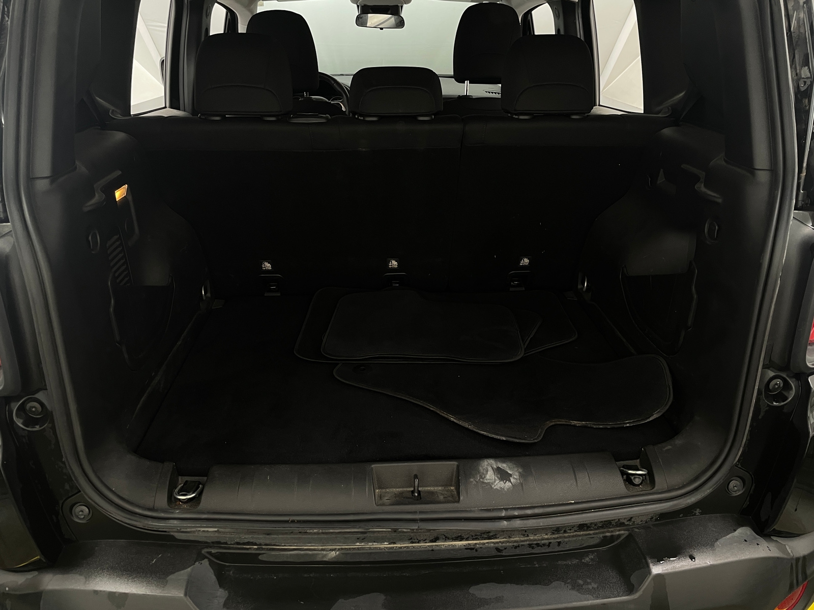 Thumbnail: 2020 Jeep Renegade - 7