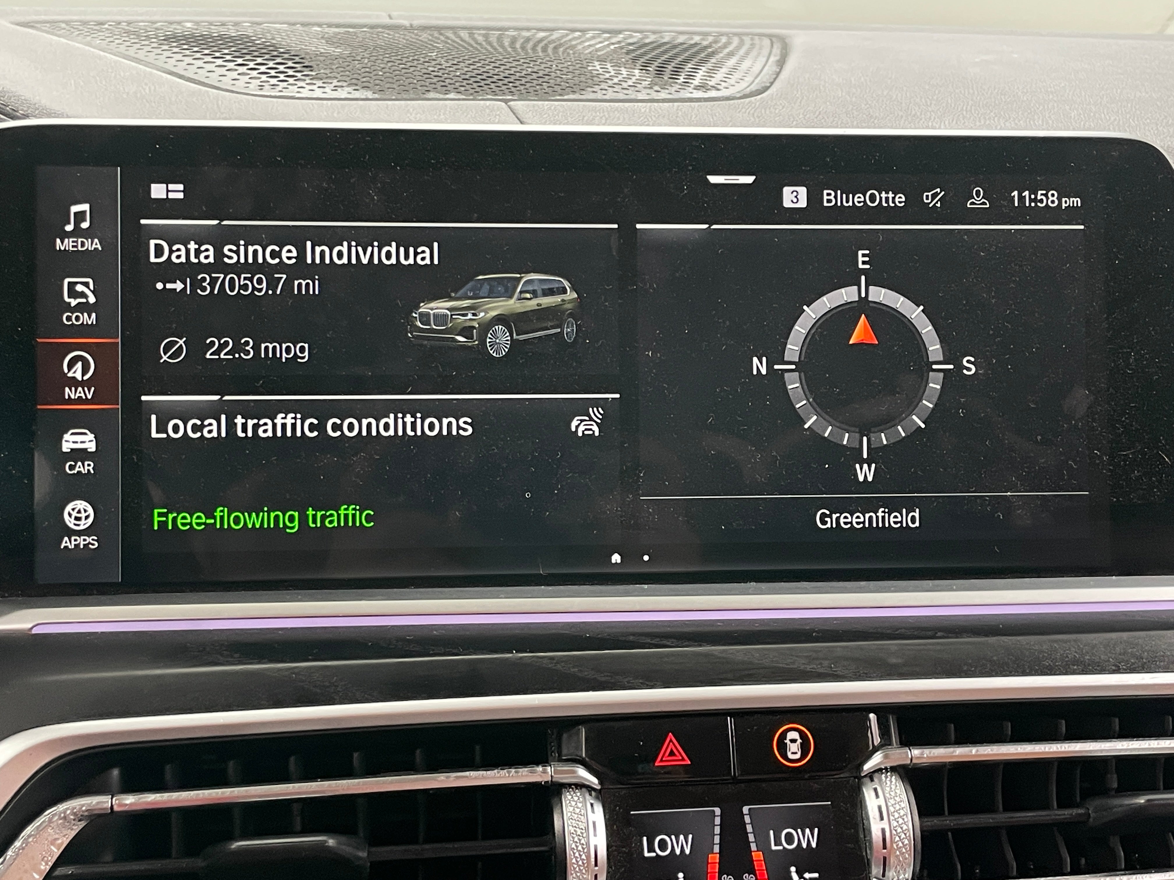 2022 BMW X7 xDrive40i 3