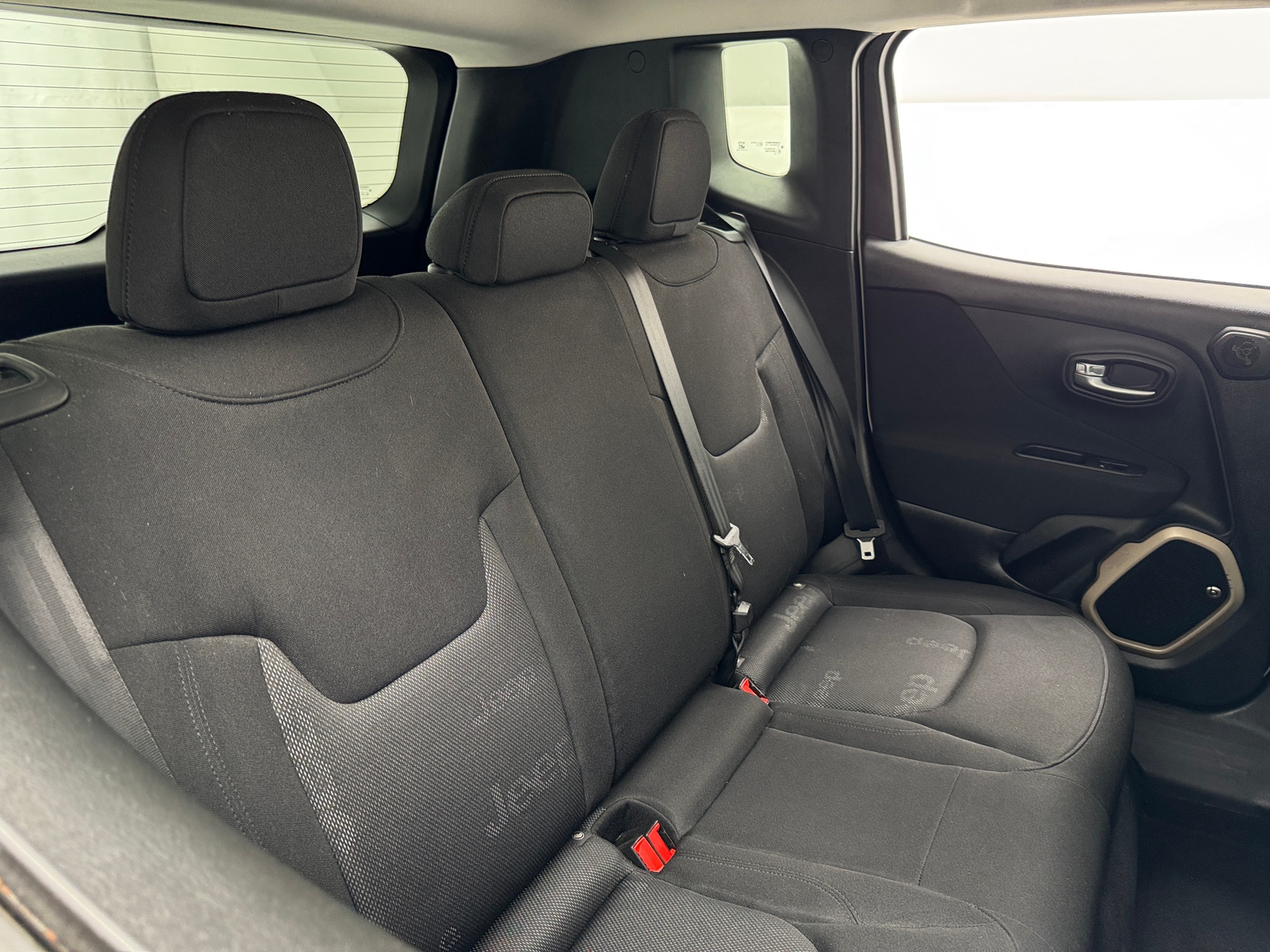 Thumbnail: 2016 Jeep Renegade - 6
