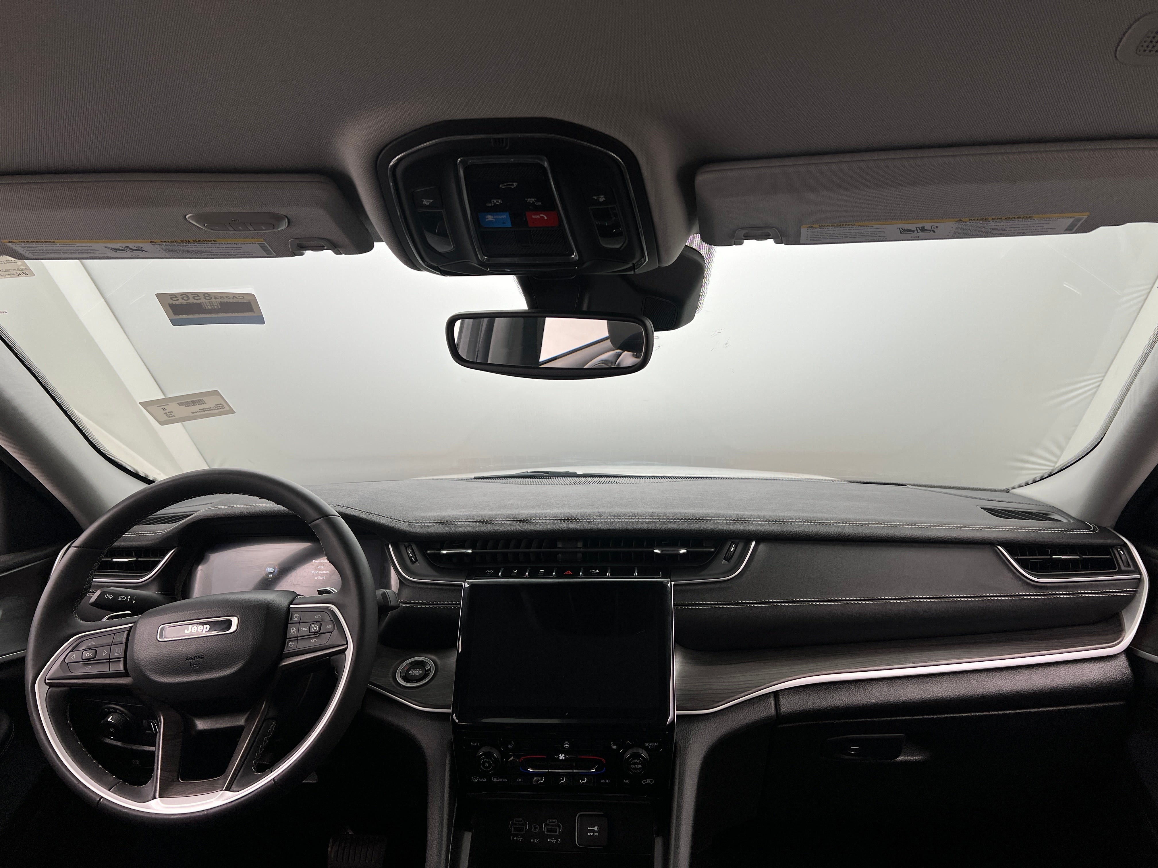2023 Jeep Grand Cherokee Limited Edition 2