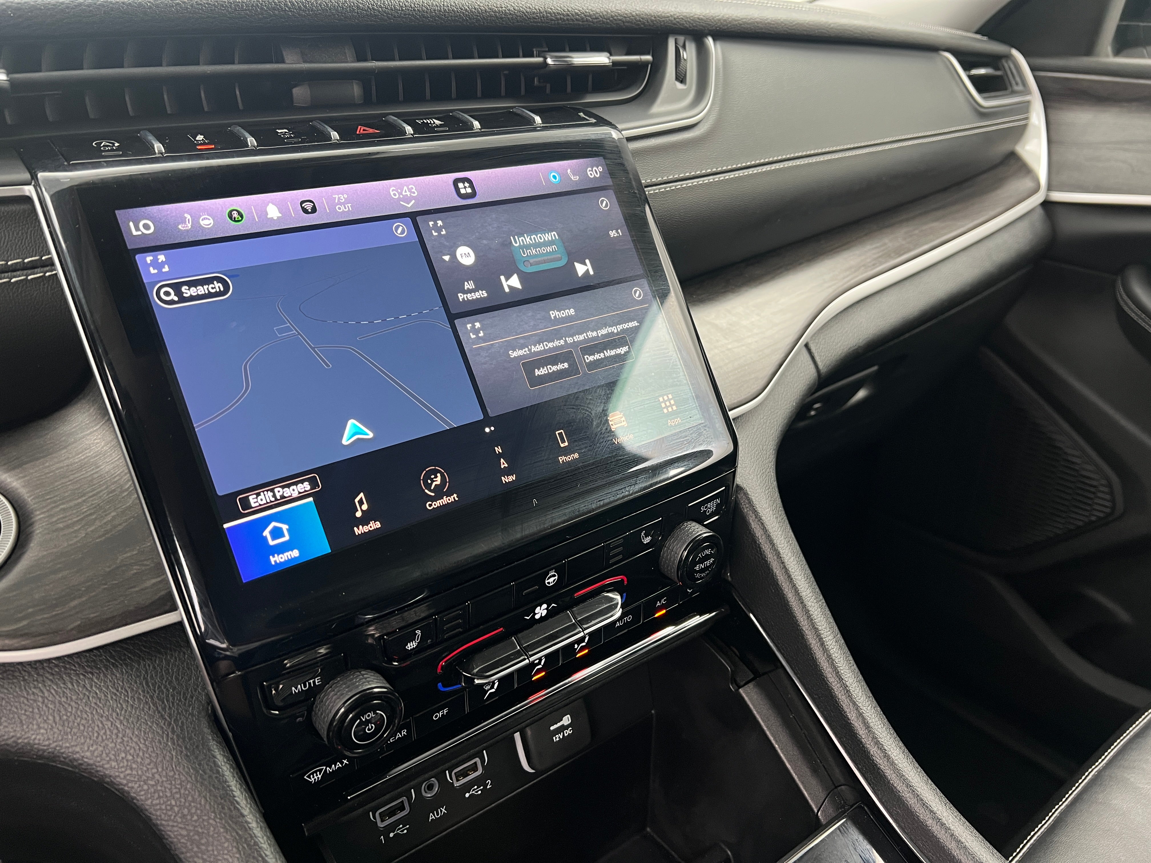 2023 Jeep Grand Cherokee Limited Edition 3