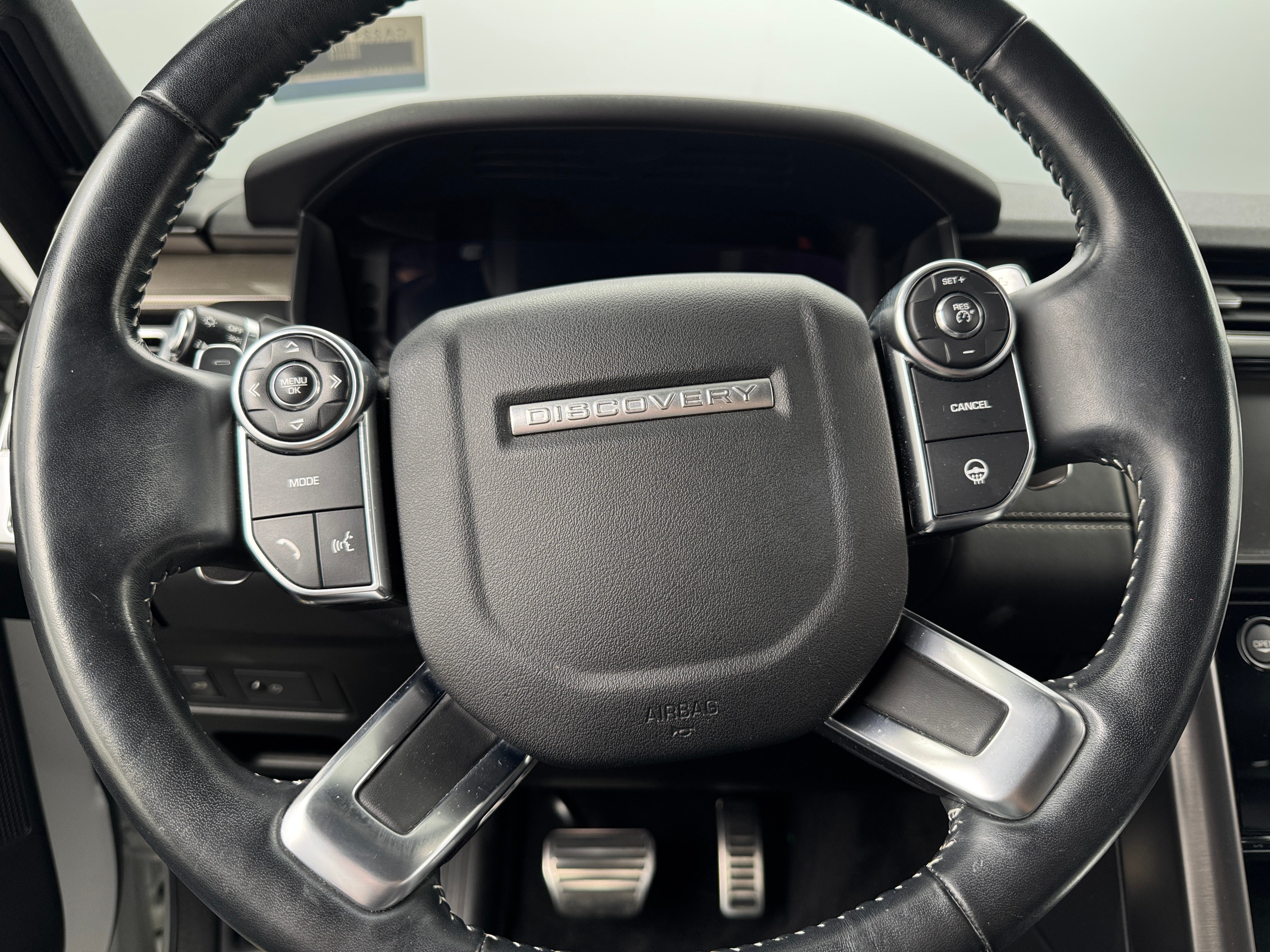 2018 Land Rover Discovery HSE 4