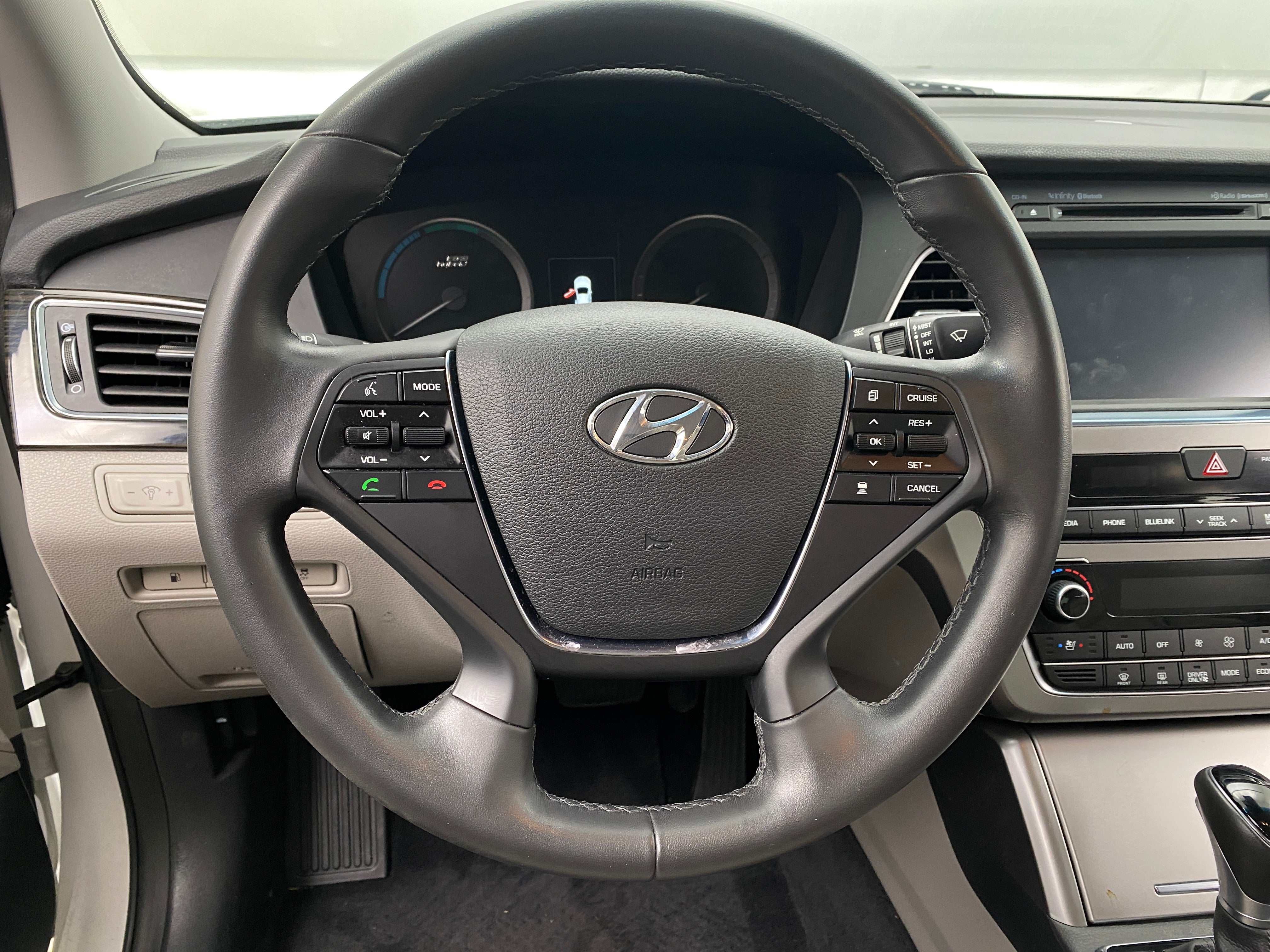 2017 Hyundai Sonata Limited 4