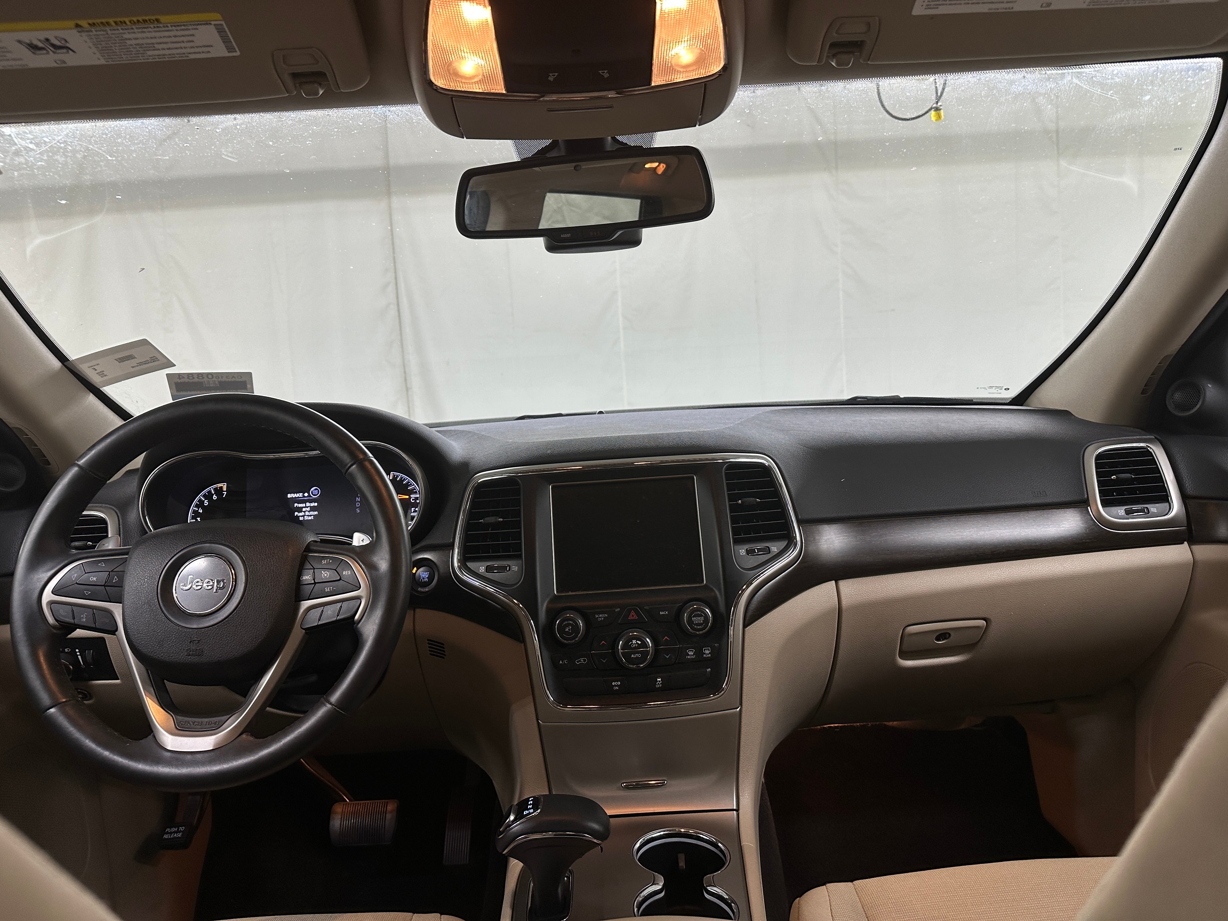 2015 Jeep Grand Cherokee Laredo 3