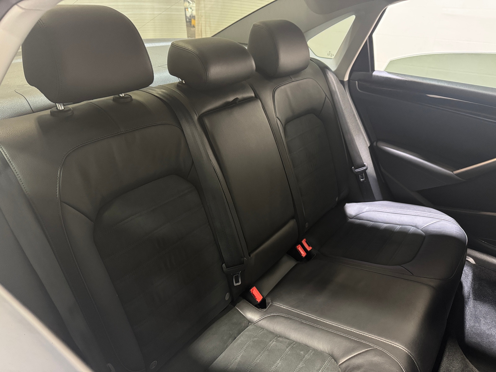 Thumbnail: 2014 Volkswagen Passat - 5