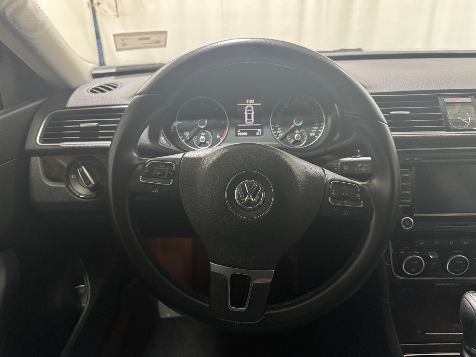Thumbnail: 2014 Volkswagen Passat - 4