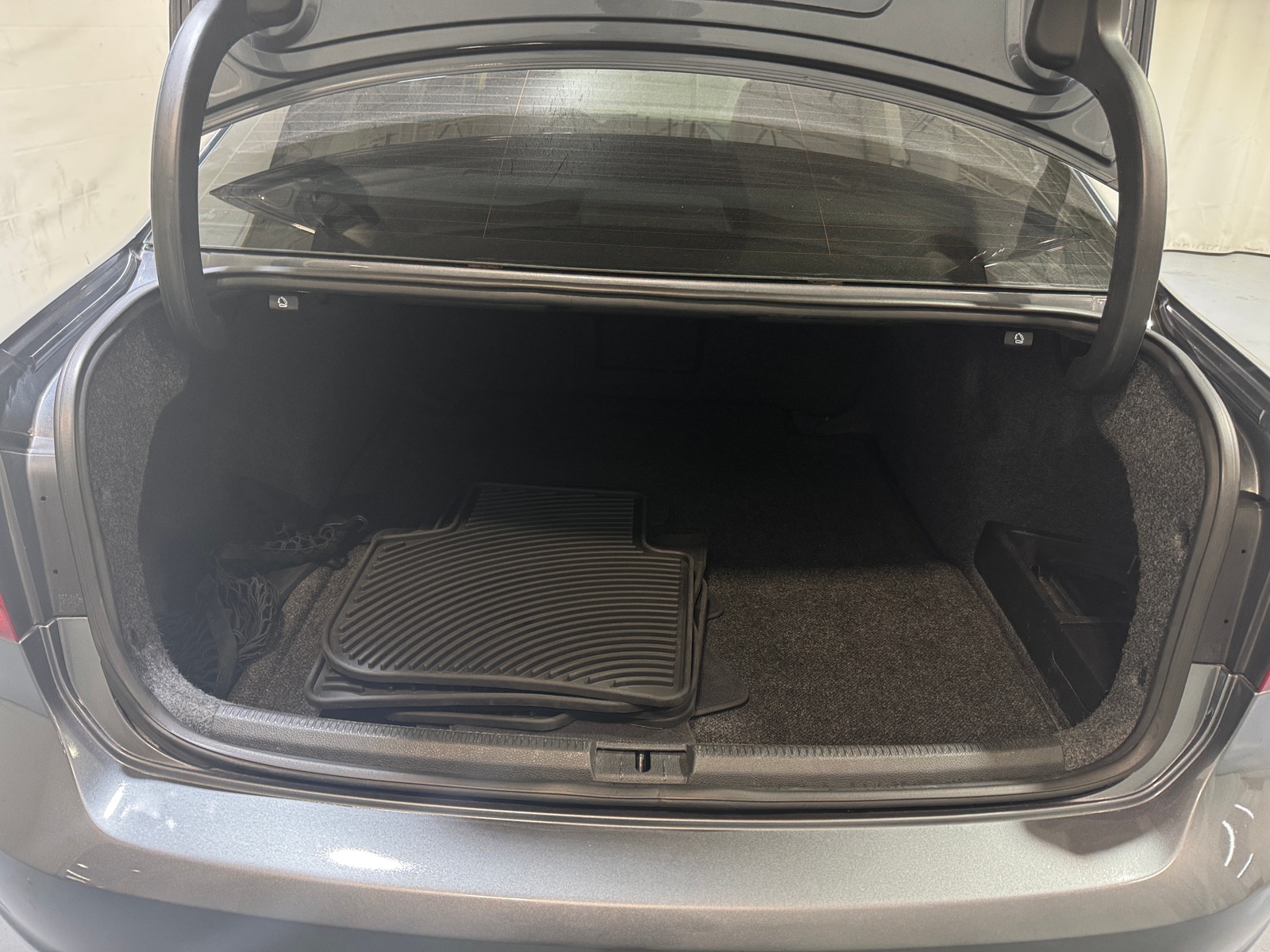Thumbnail: 2014 Volkswagen Passat - 6