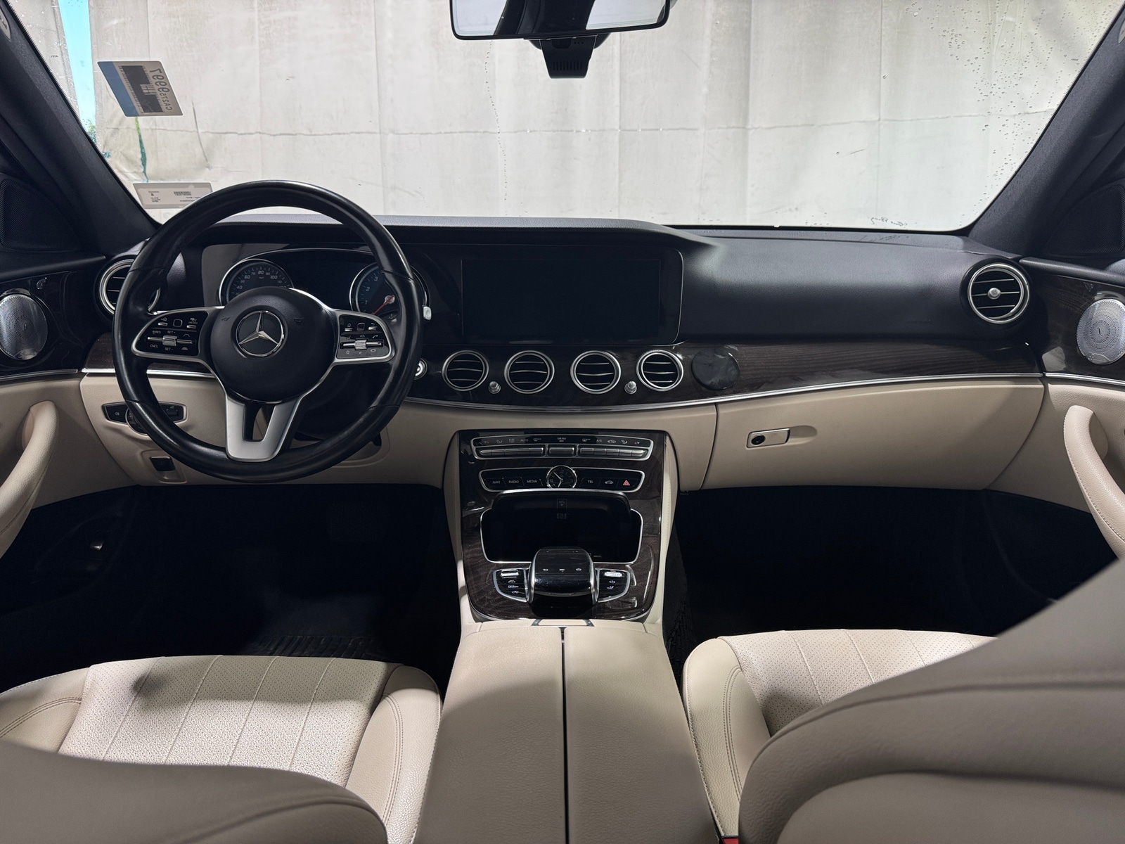 Thumbnail: 2019 Mercedes-Benz E-Class - 2